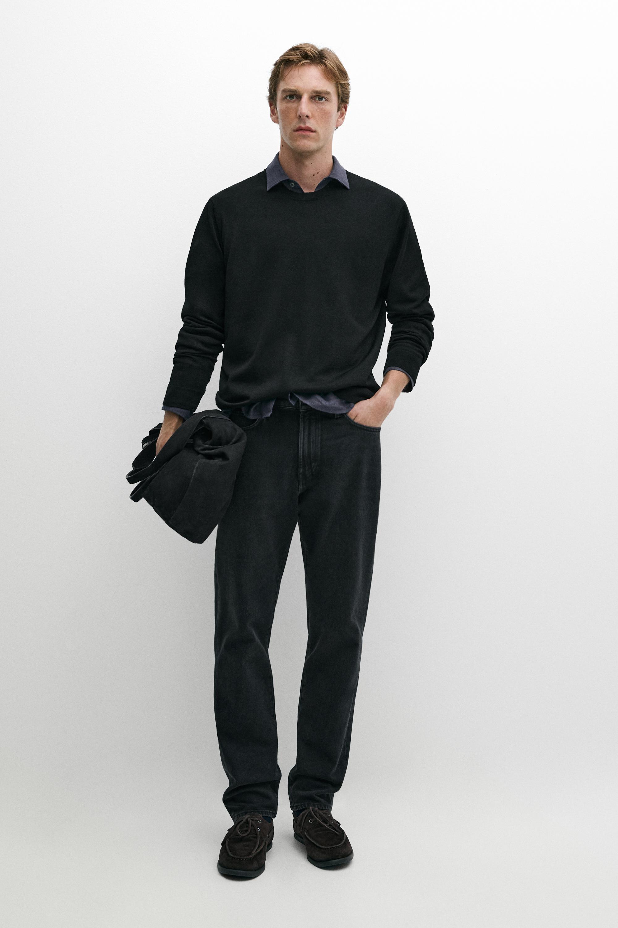 100% merino wool round neck knit sweater Black