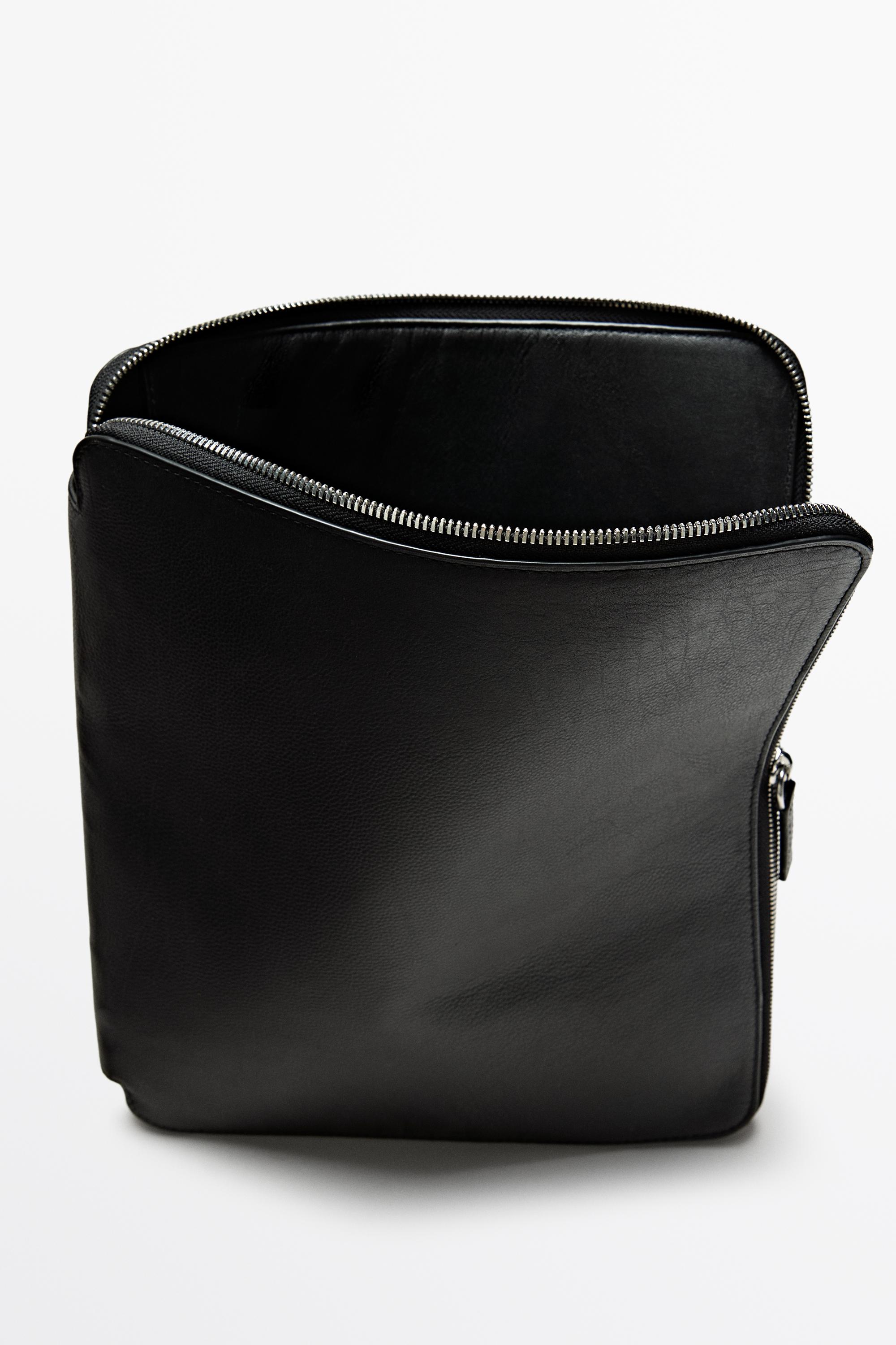 Nappa leather L pouch bag Black