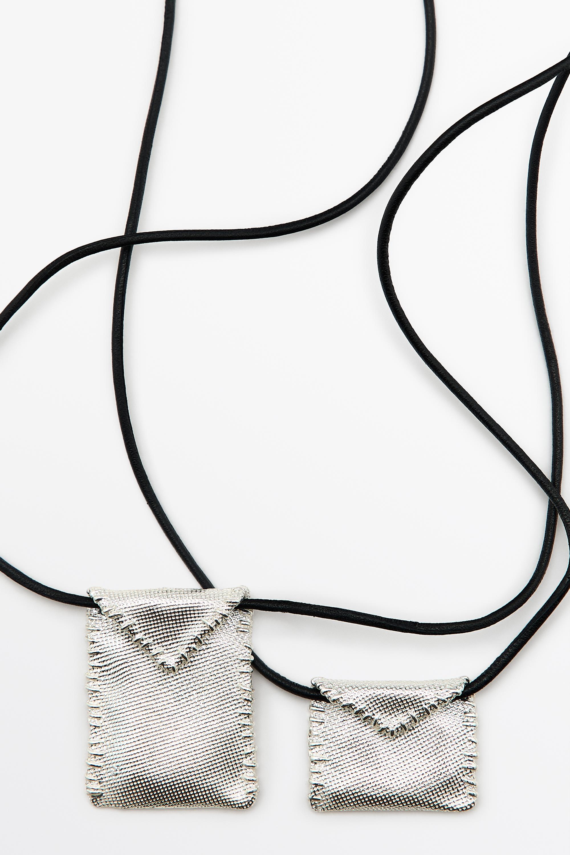 Envelope cord necklace Silver