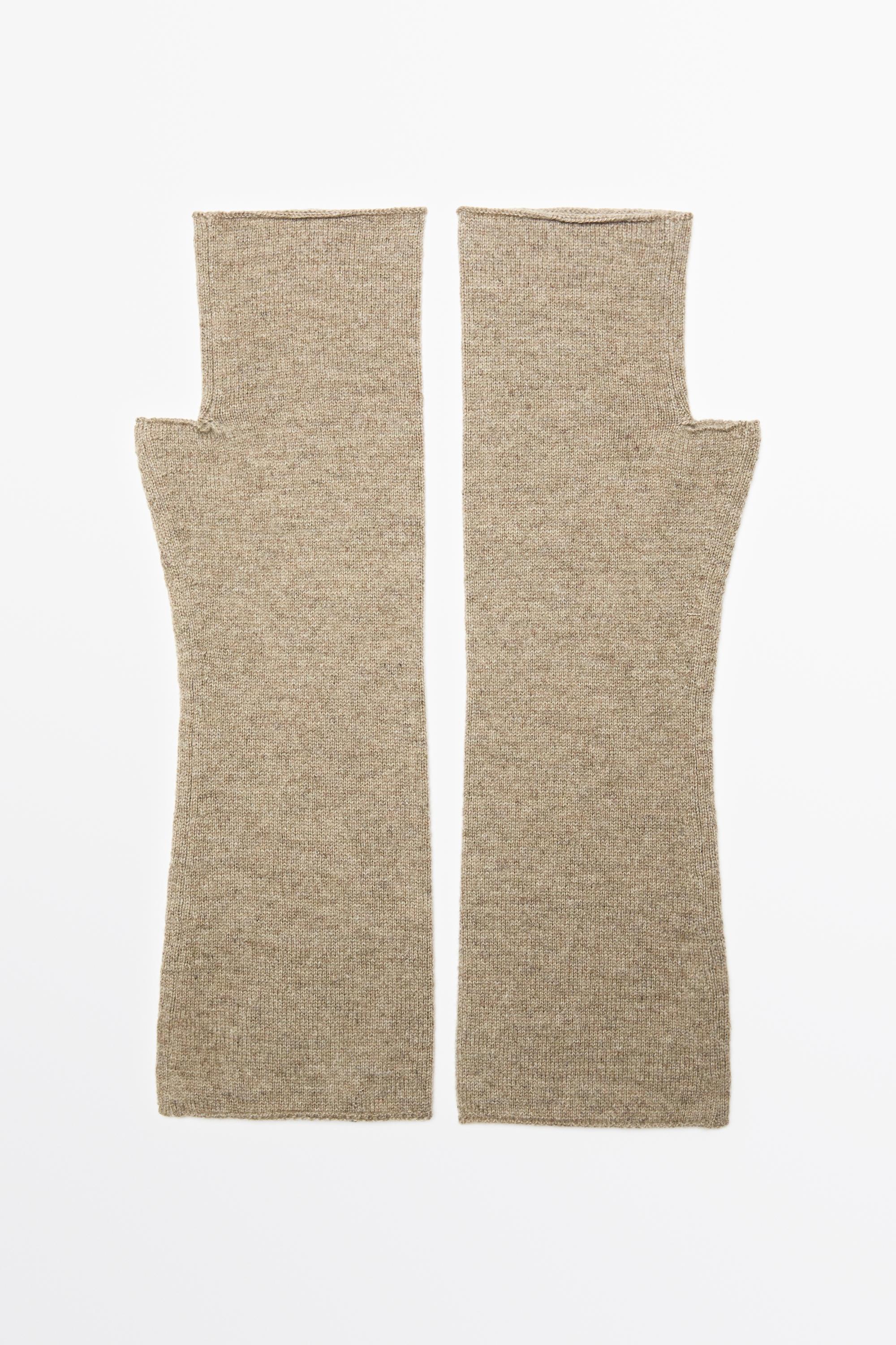 Wool and cashmere knit mittens Washed