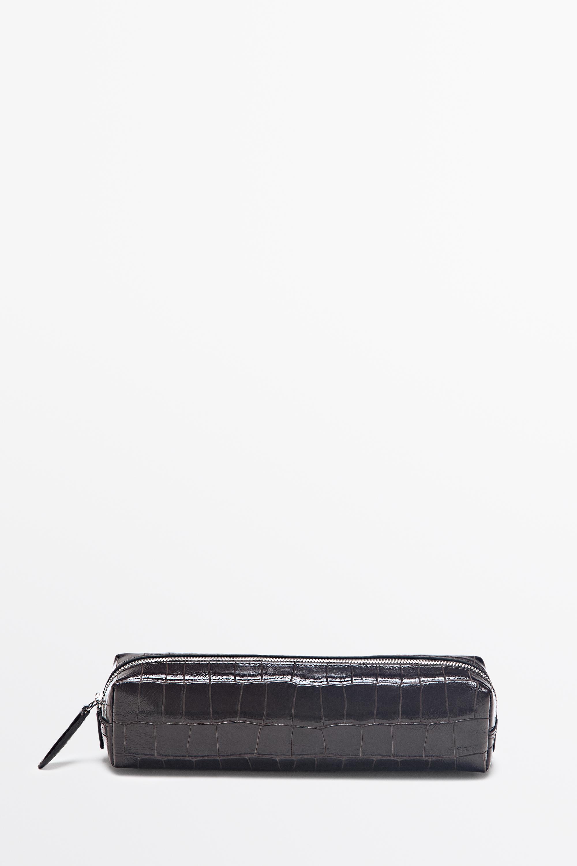Textured leather case Brown