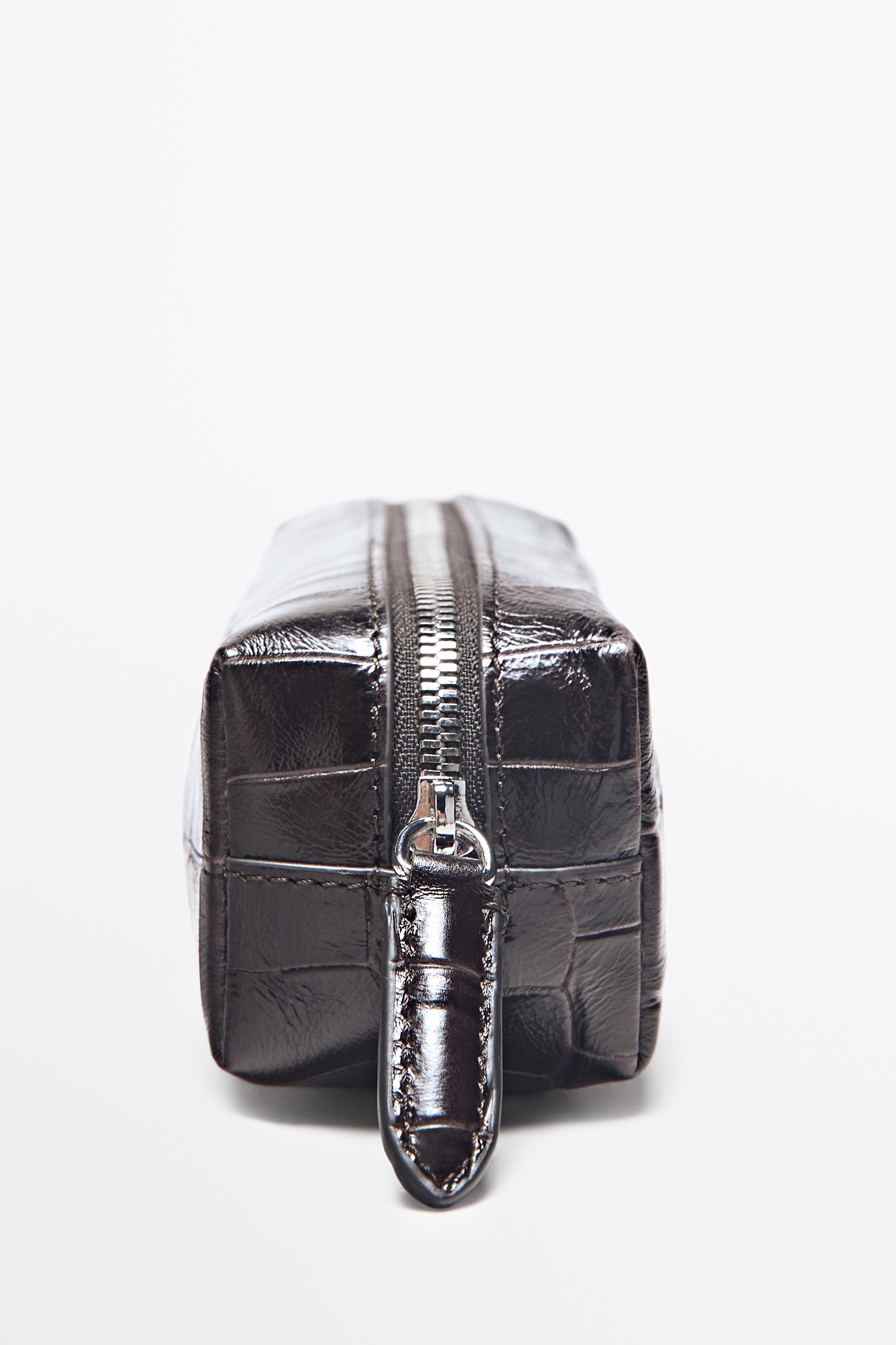 Textured leather case Brown