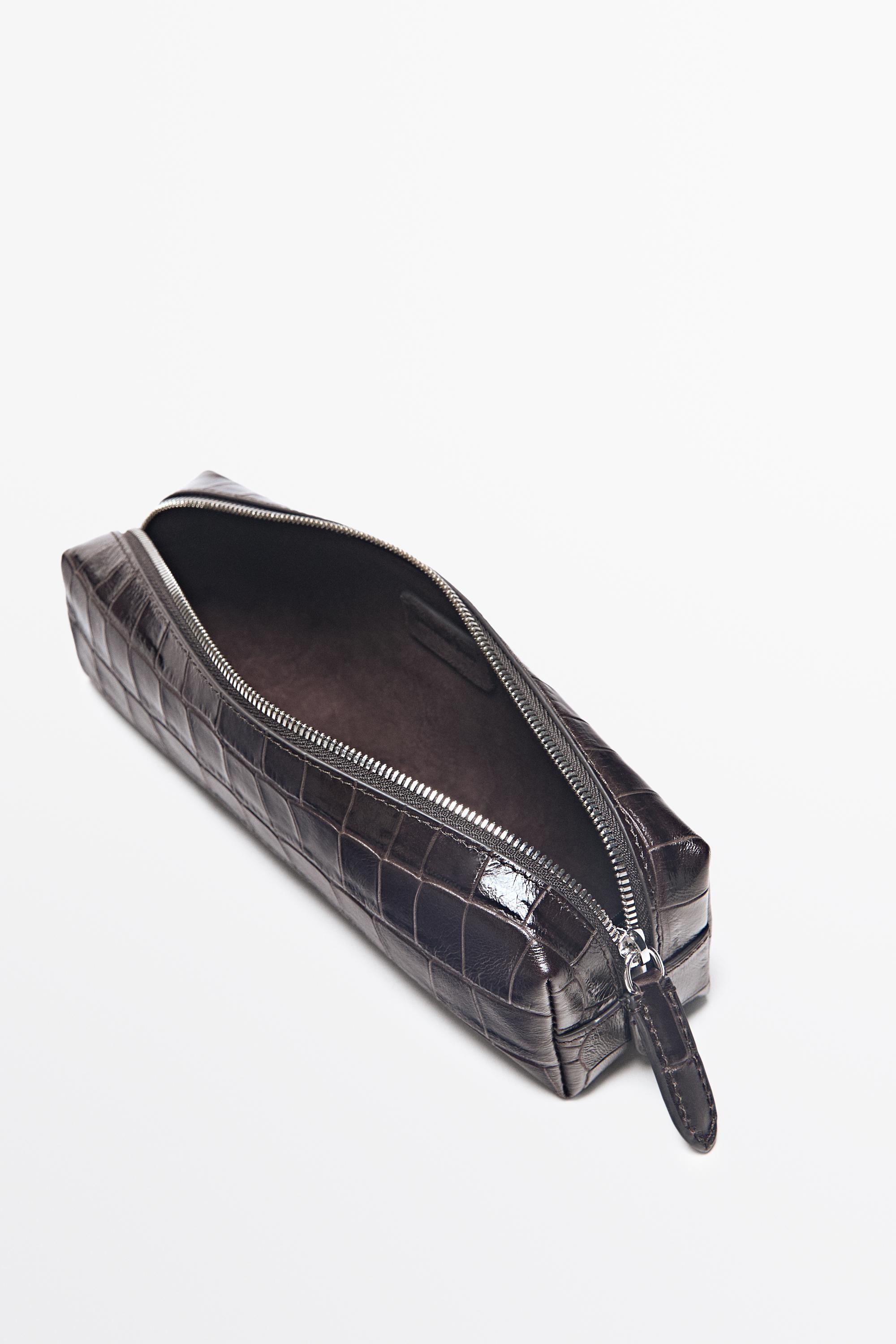 Textured leather case Brown