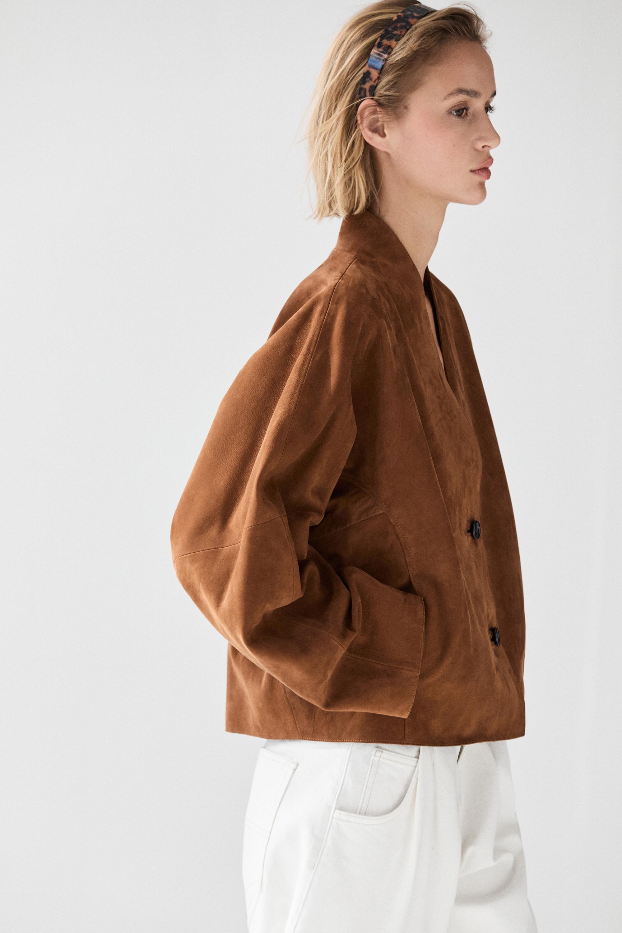 Suede V-neck balloon jacket Camel