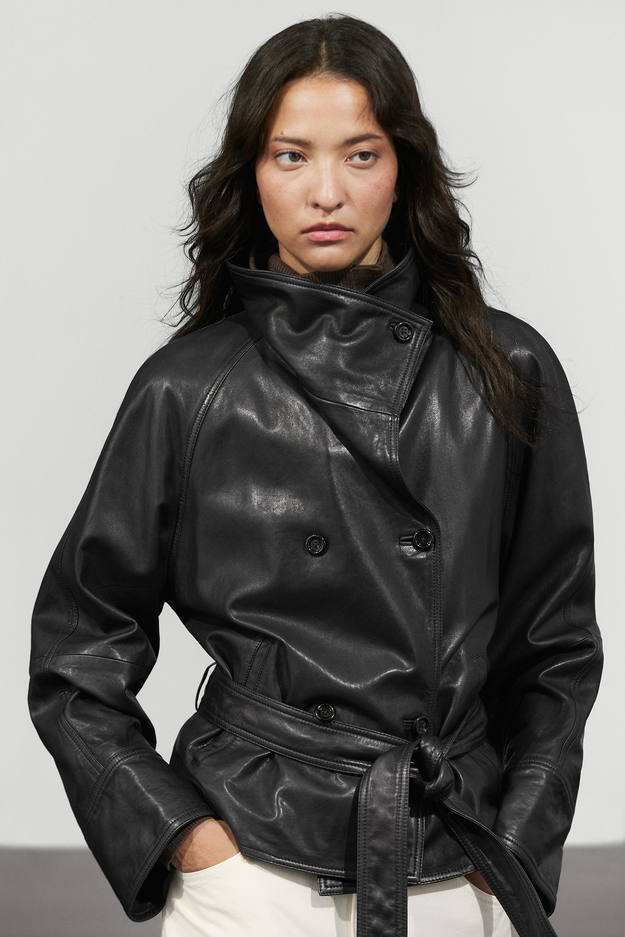 Short leather jacket with belt Black