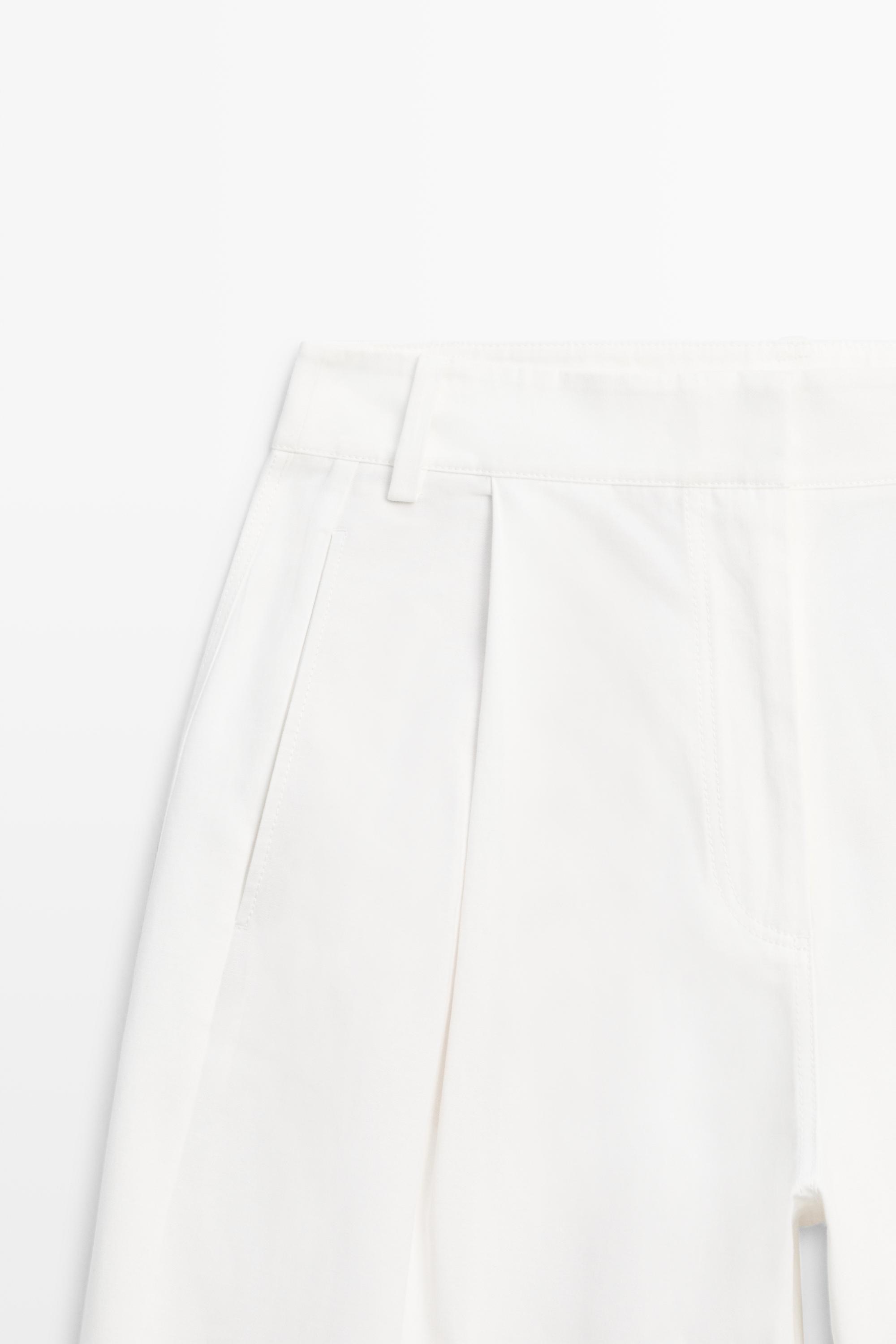 Flowing barrel fit pants White