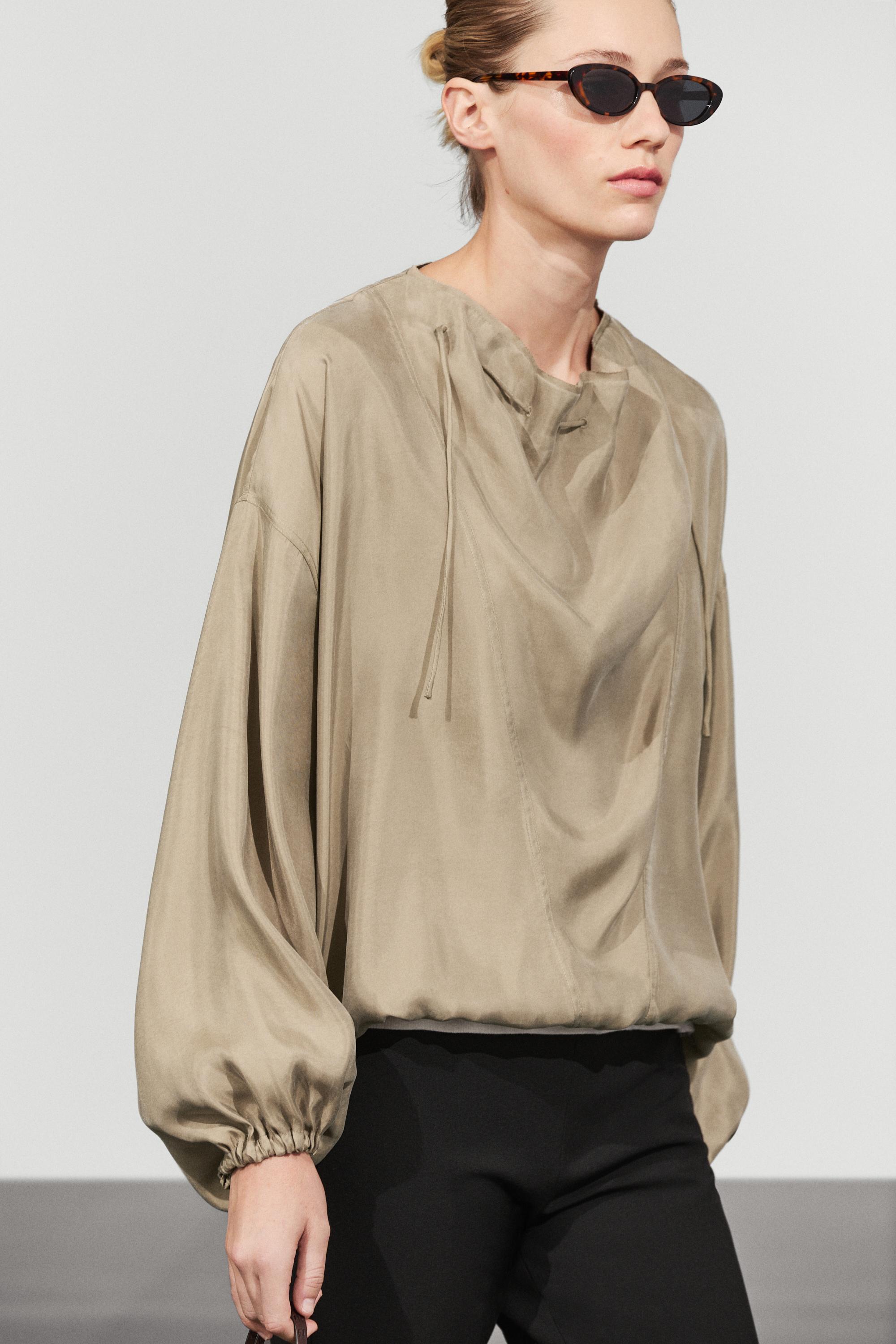 Fluid blouse with neck drawstring detail Stone