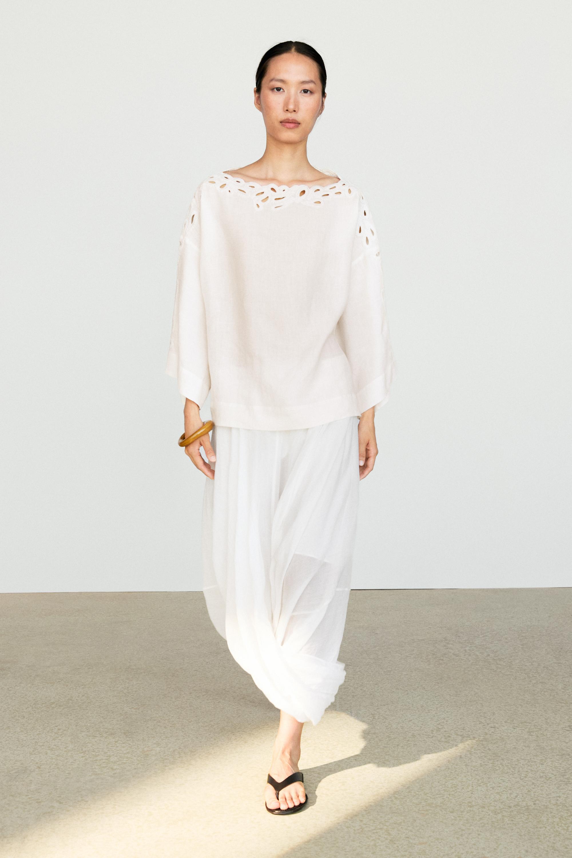 Linen boat neck blouse with embroidery Cream