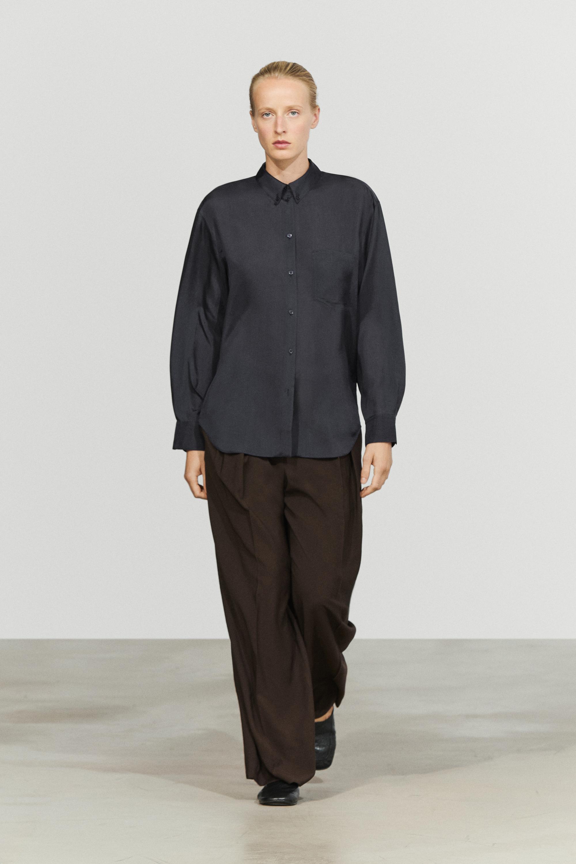 Flowing shirt with pocket detail Navy Blue