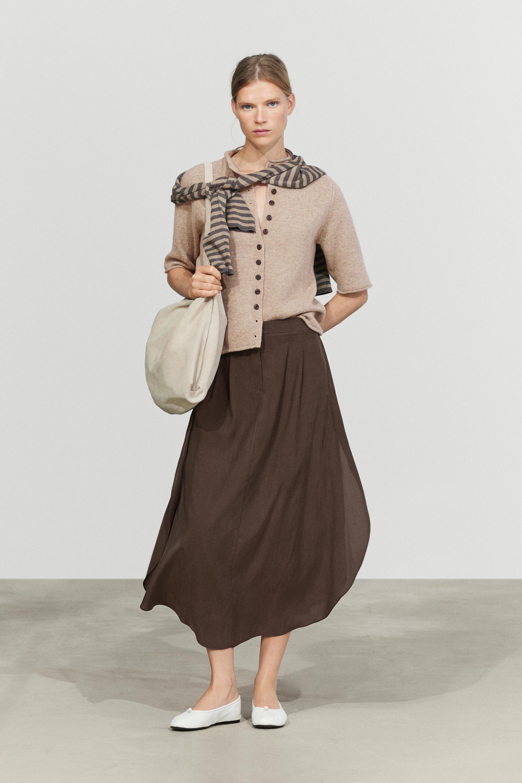 Flowing pleated midi skirt Brown
