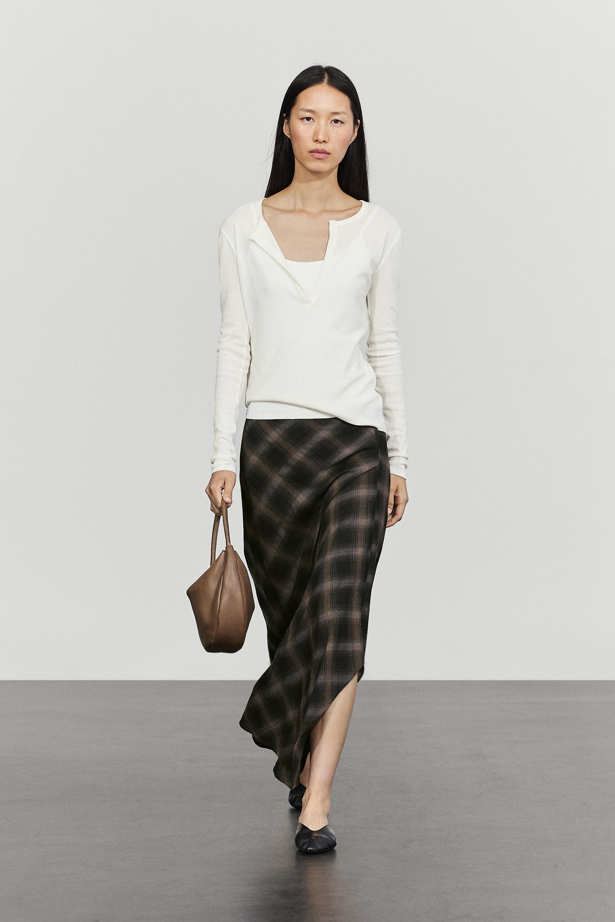 Wool-cotton blend check midi skirt with split Black