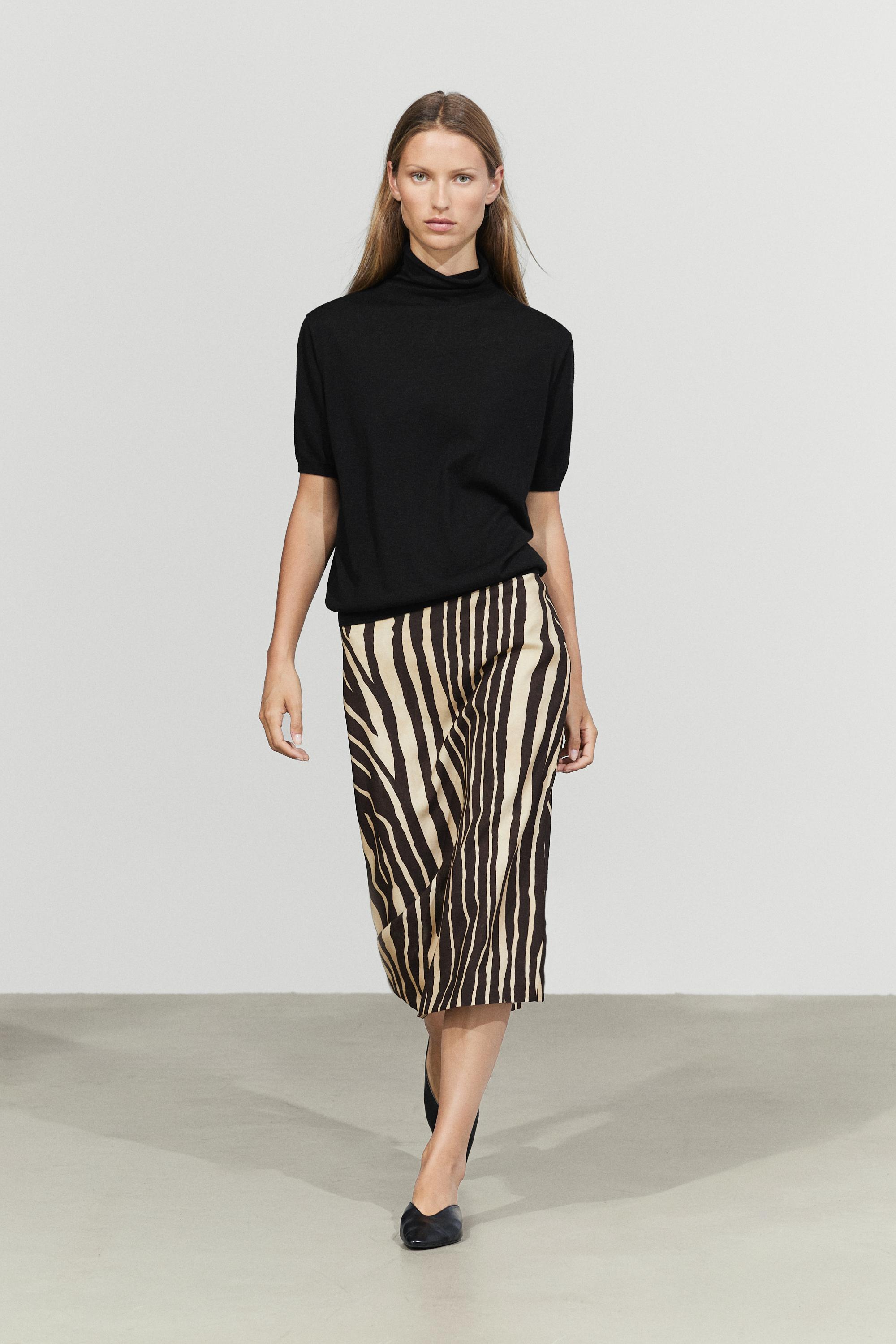 Flowing tube skirt Blush-Beige