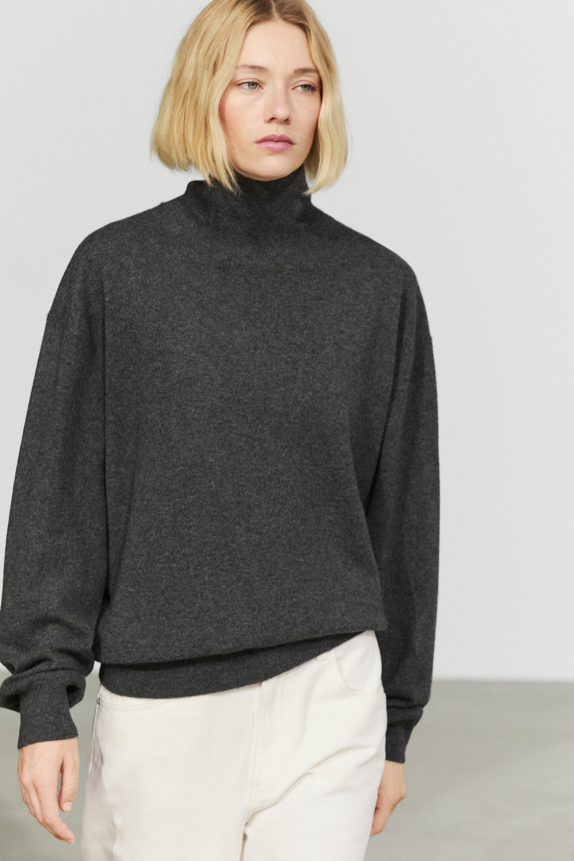 100% cashmere high neck knit sweater Anthracite Grey