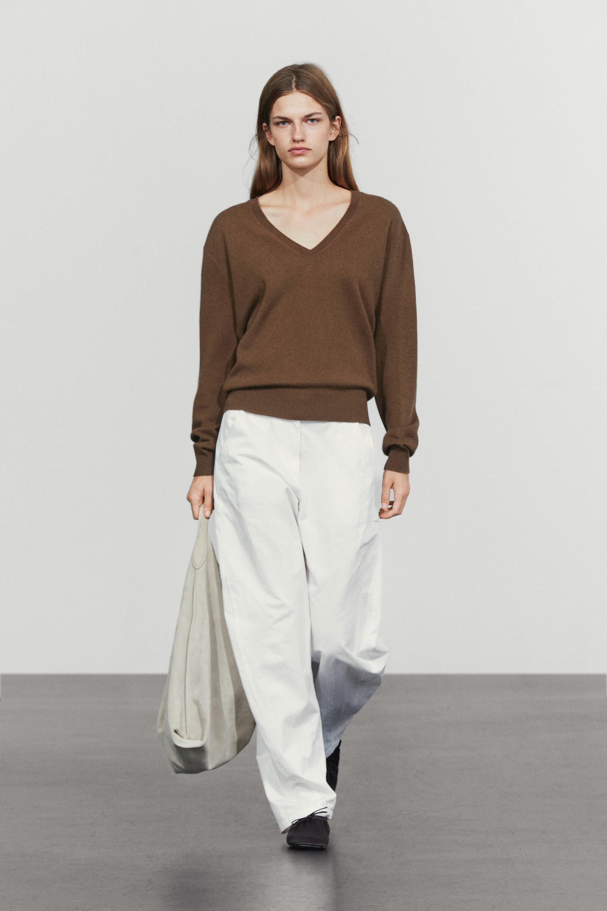 Wool blend V-neck knit sweater Toffee