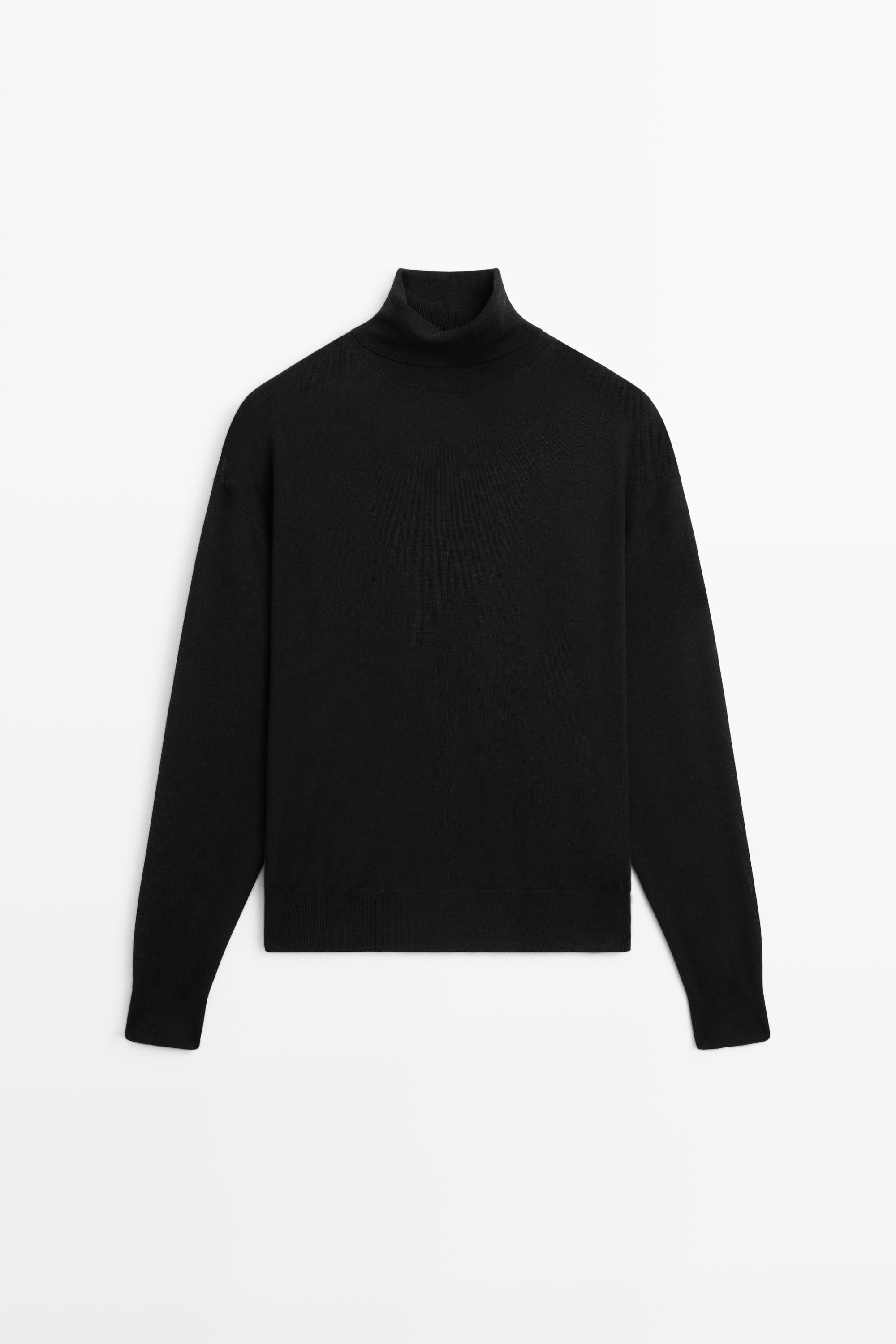 100% wool turtleneck knit sweater Black