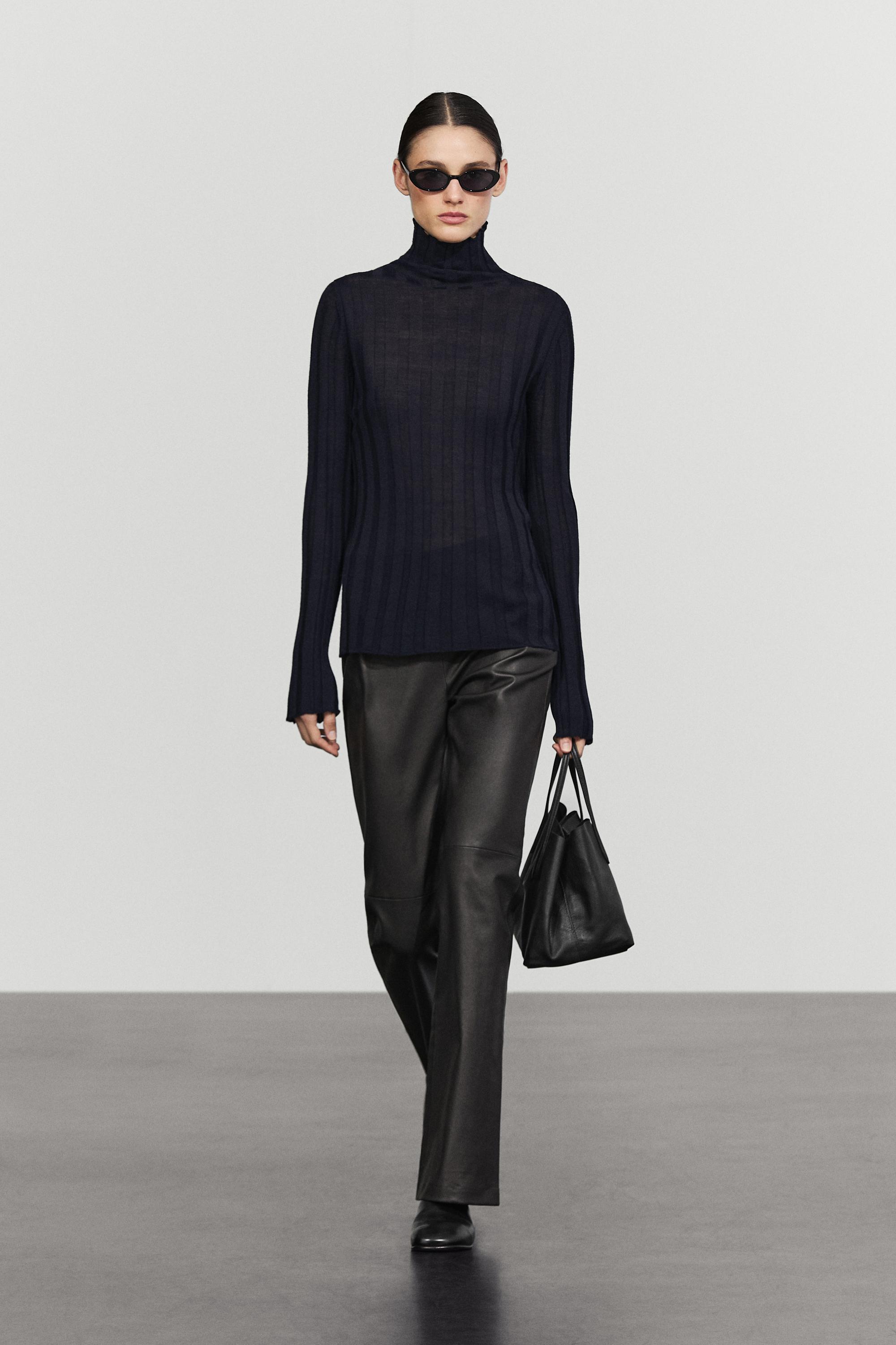 Ribbed mock turtleneck knit sweater Navy Blue