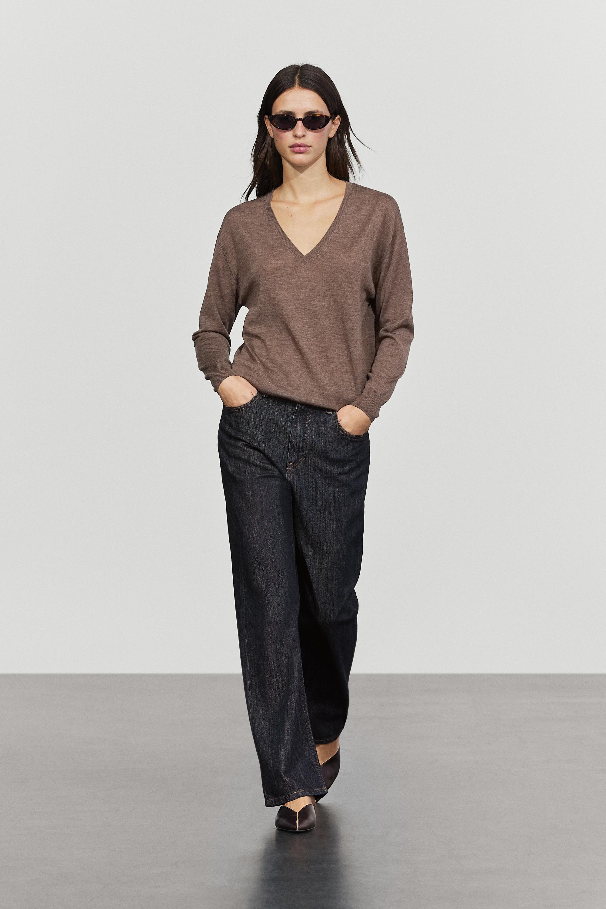 100% wool V-neck knit sweater Brown