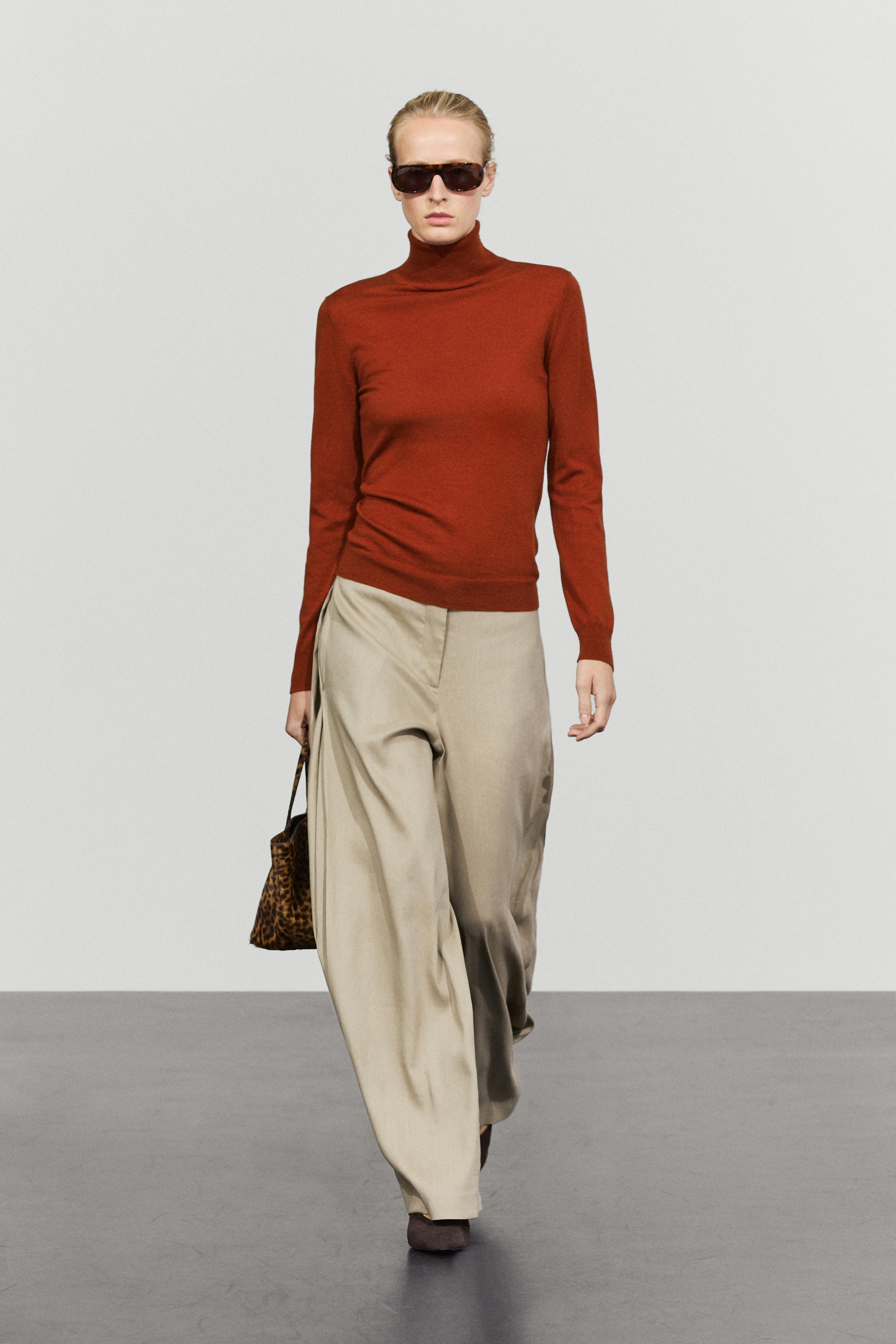 Wool-blend turtleneck knit sweater Copper