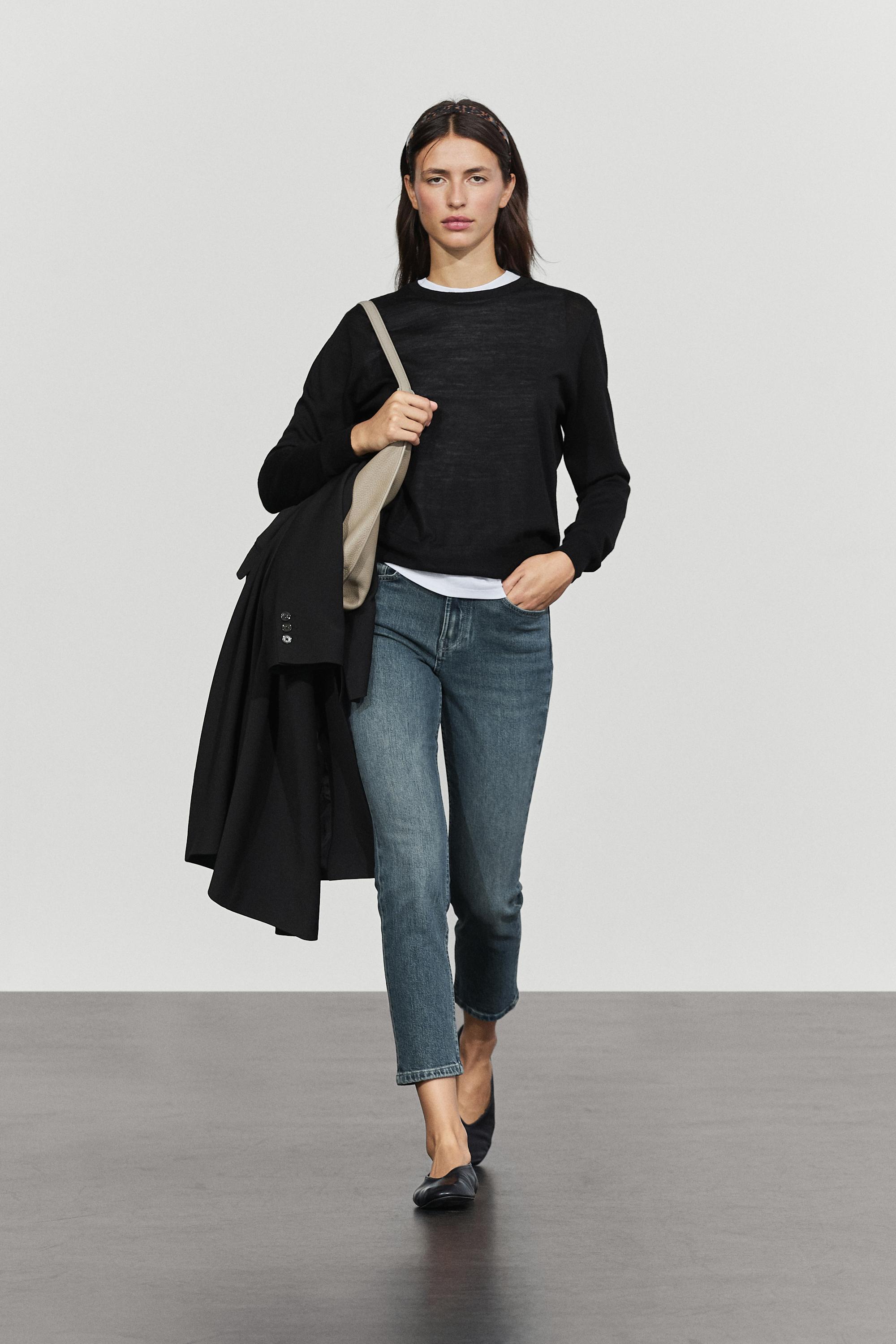 100% wool knit round neck sweater Black