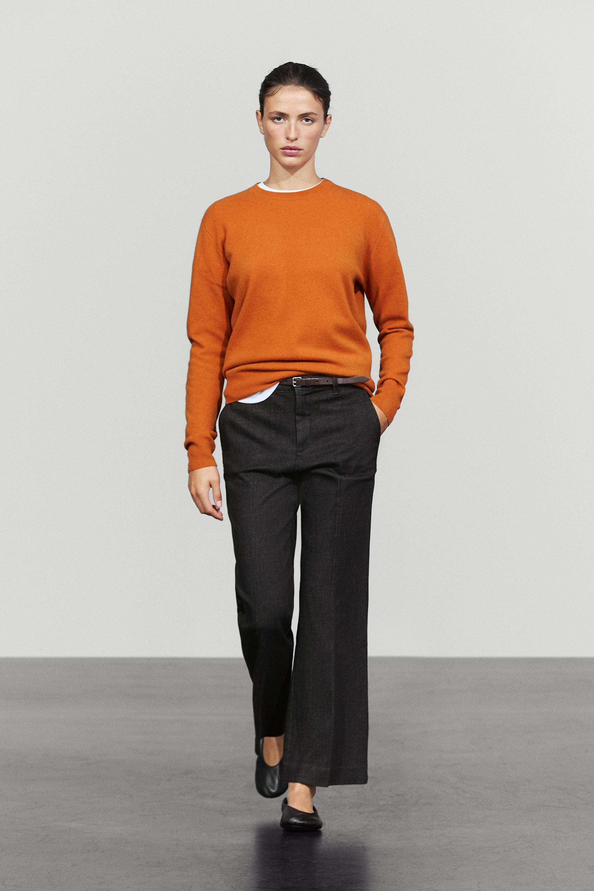 Wool blend knit sweater with round neck Orange