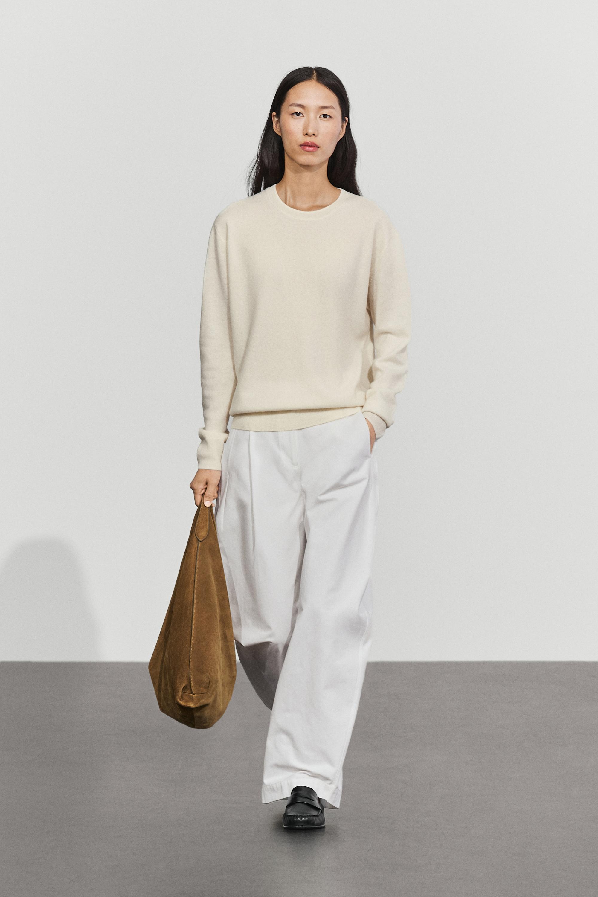 Wool blend knit sweater with round neck Cream