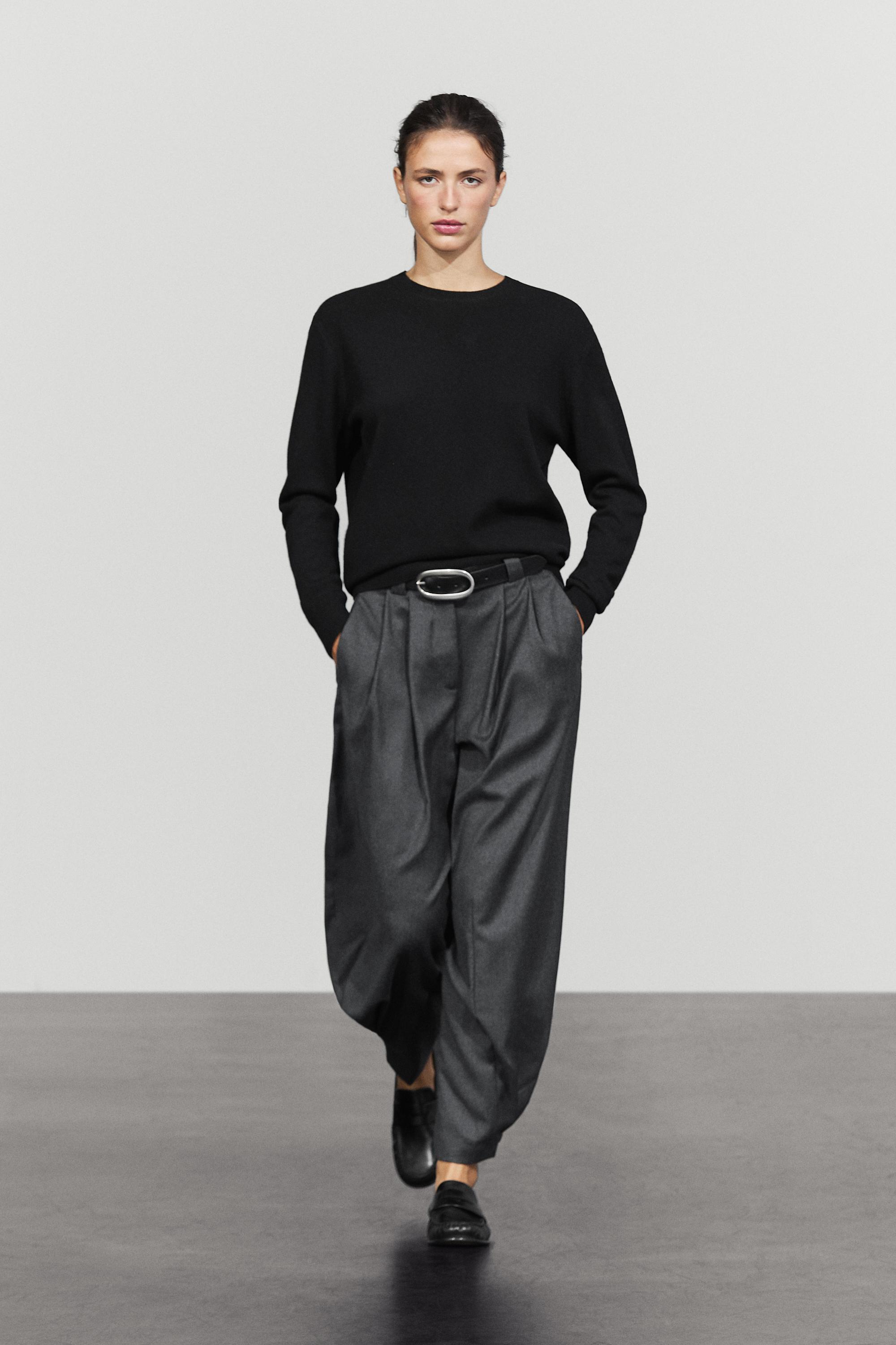 Wool blend knit sweater with round neck Black