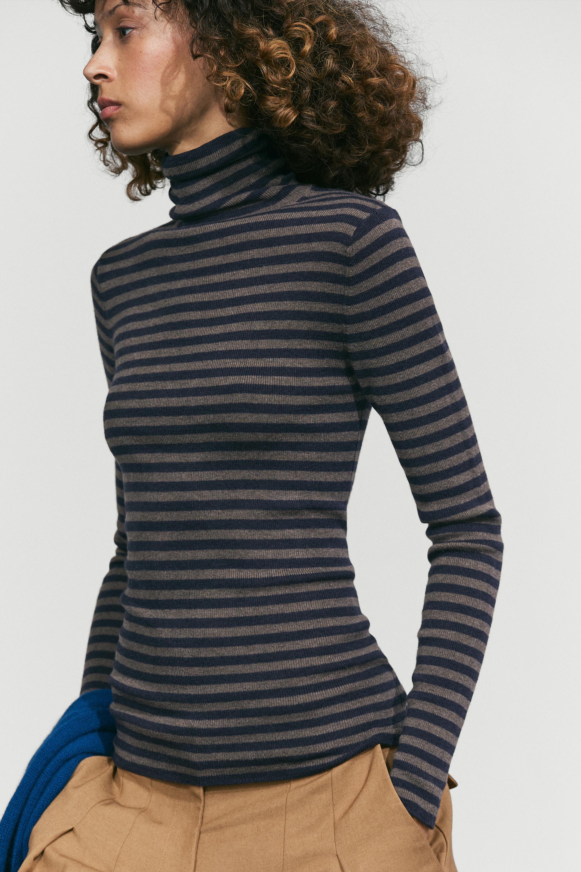 Striped turtleneck knit sweater Navy Blue
