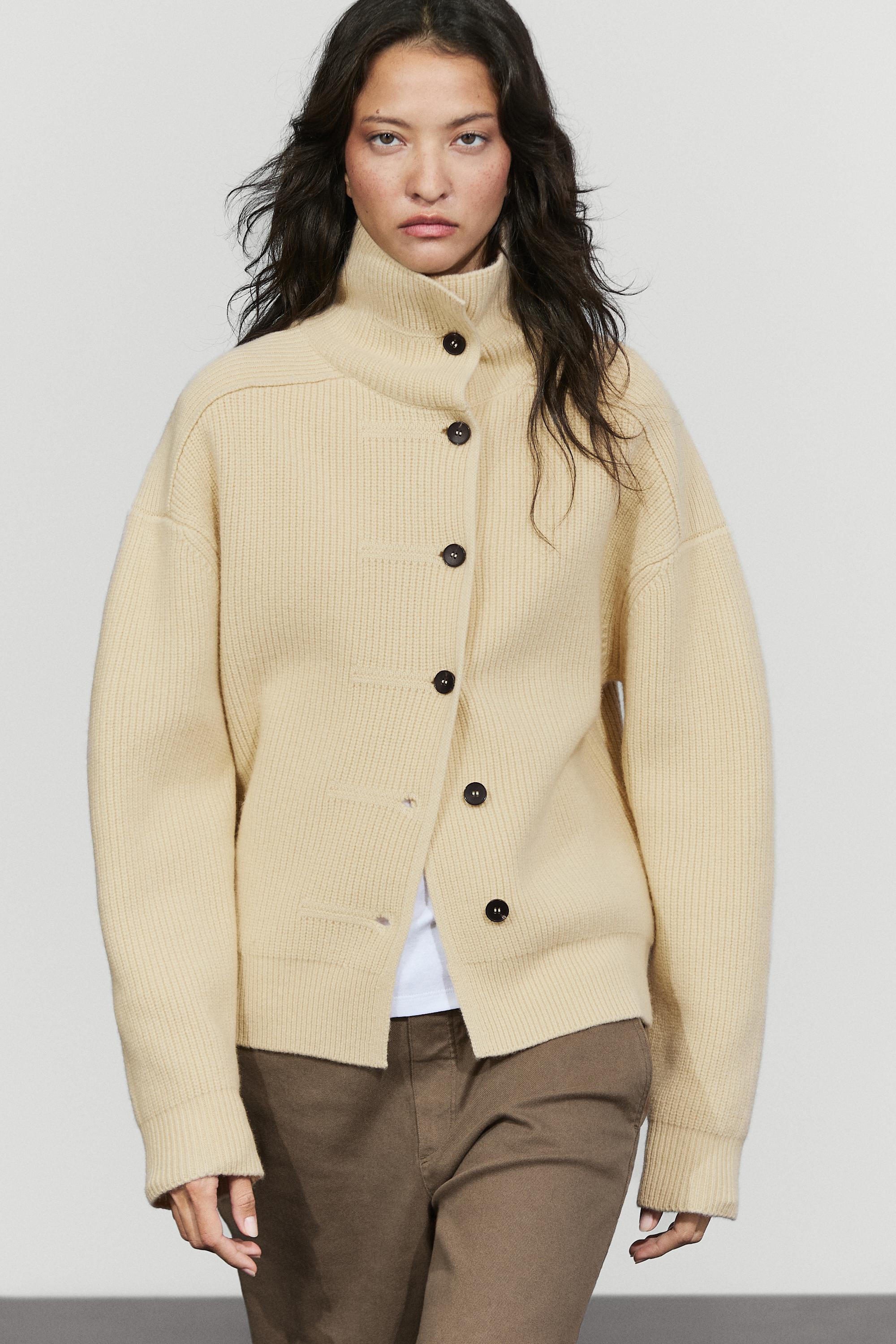 100% wool buttoned knit cardigan Vanilla