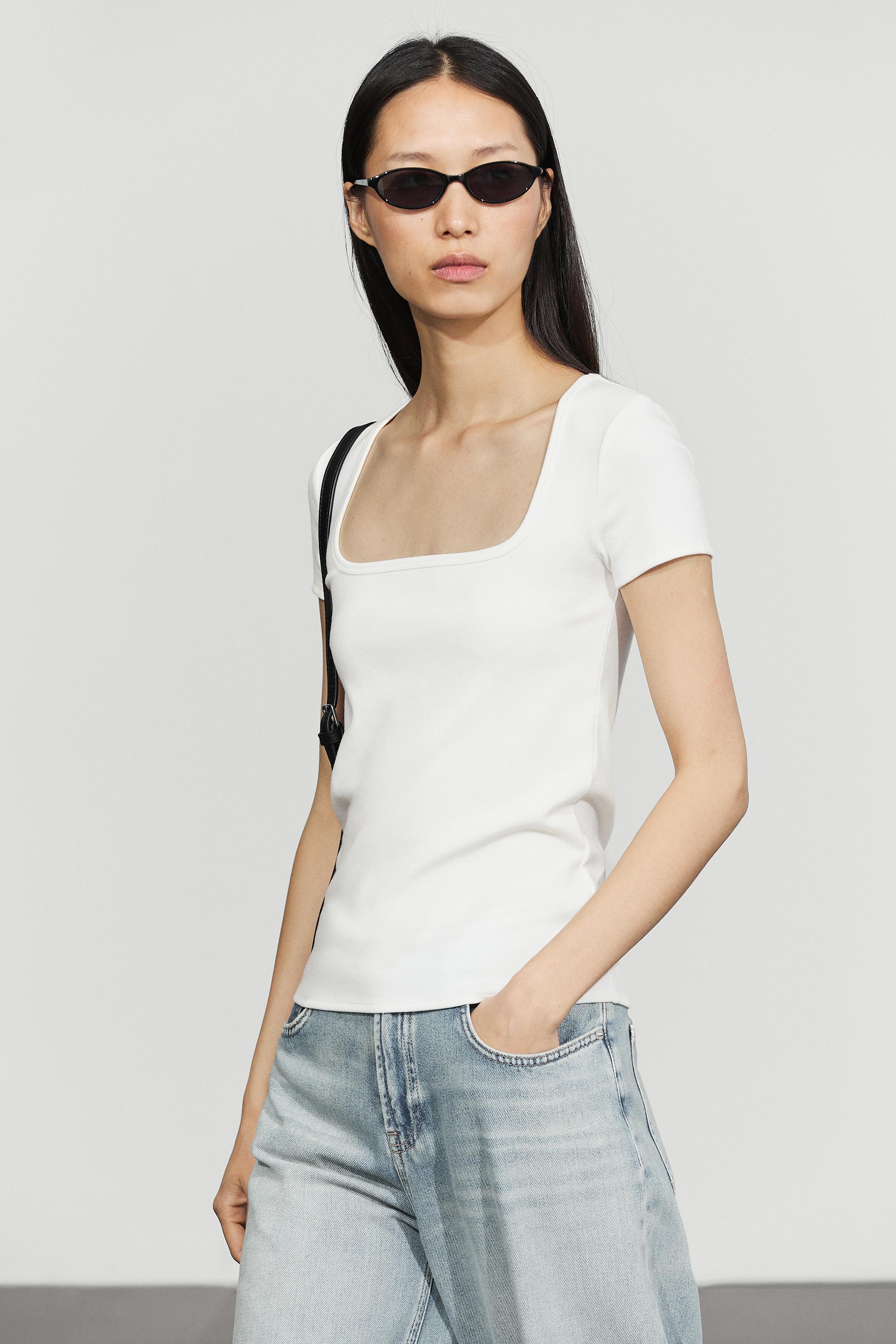 Square-neck short sleeve T-shirt White