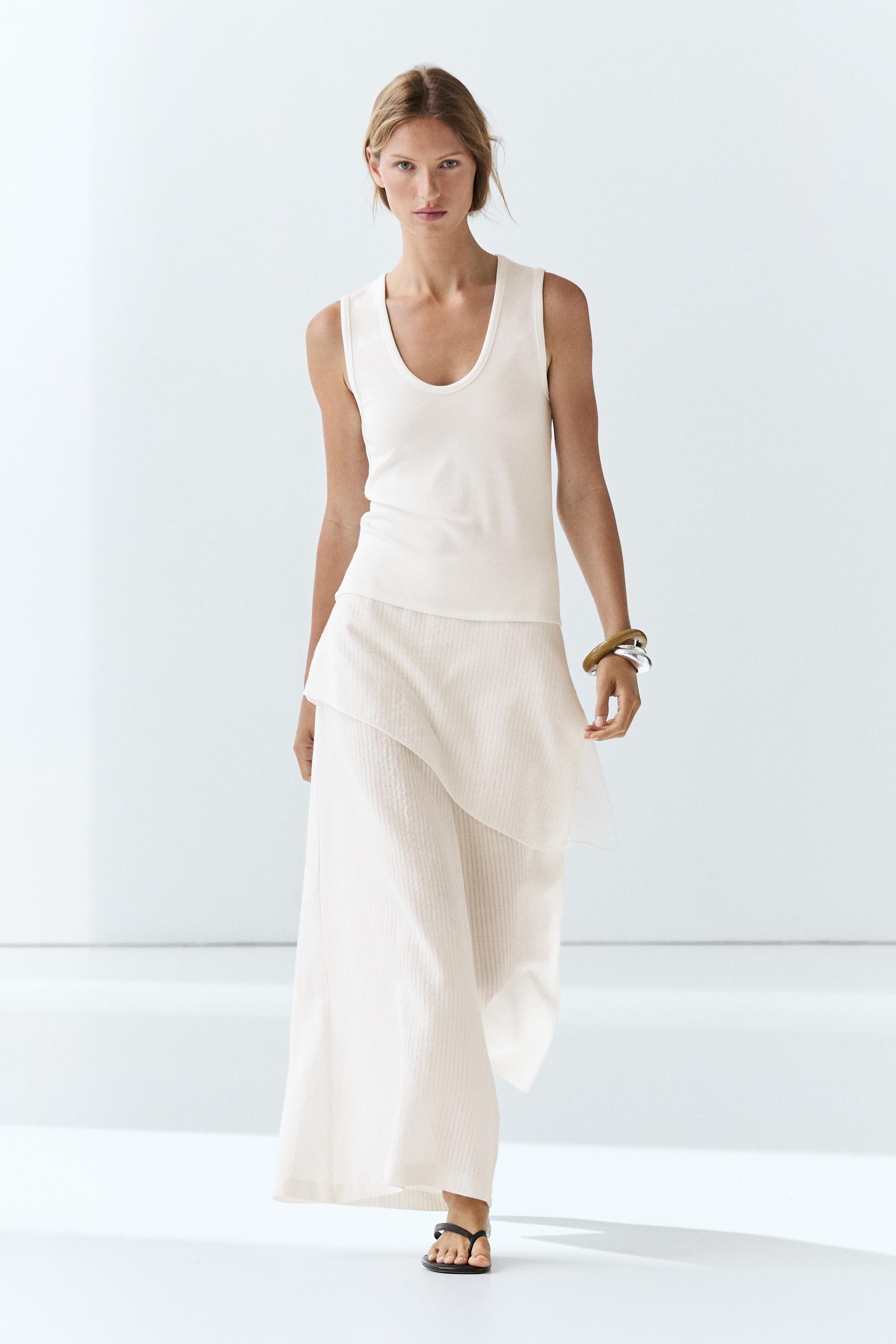 Cotton blend V-neck top White