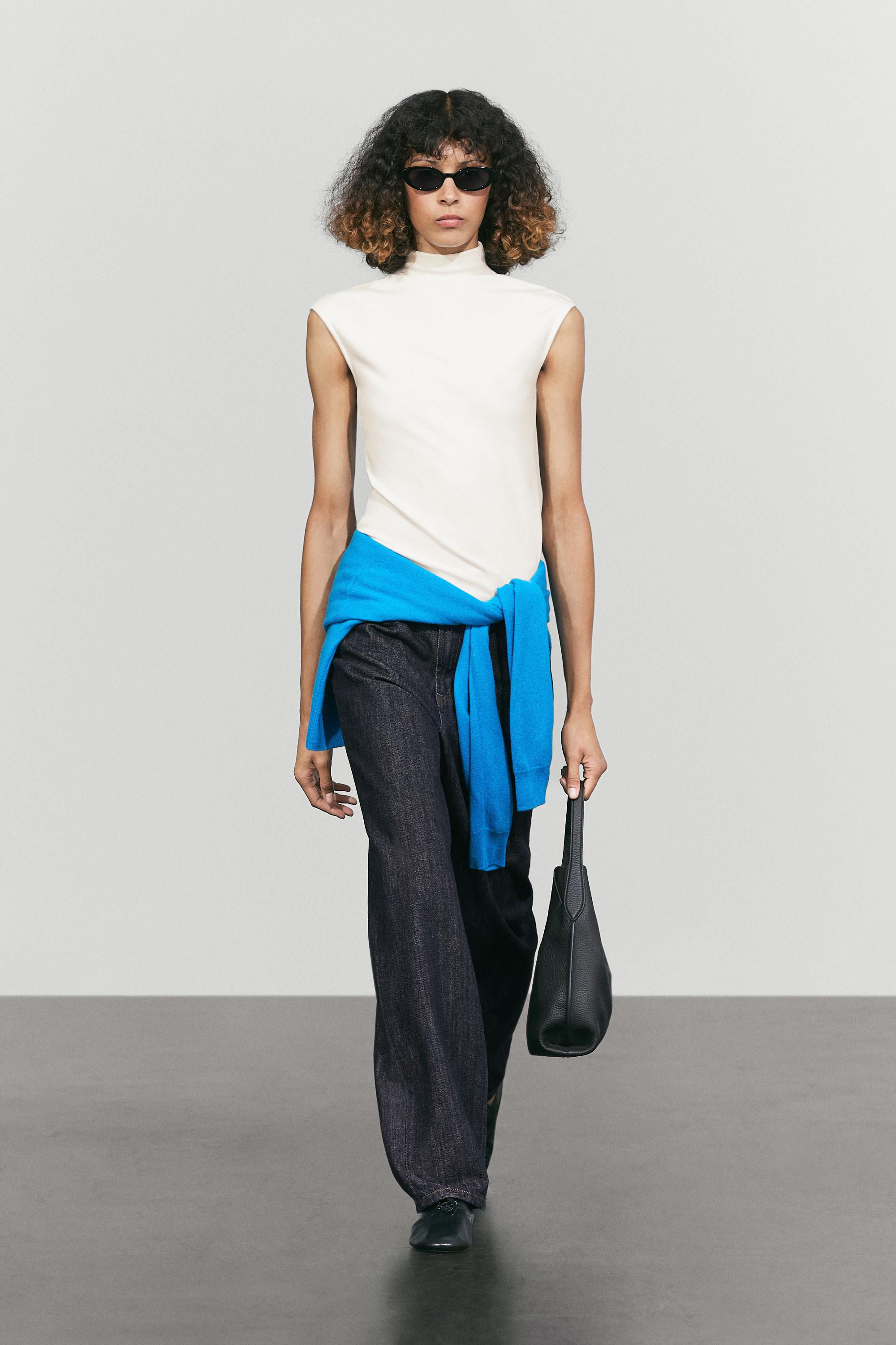 Stretch top with funnel neck Off White
