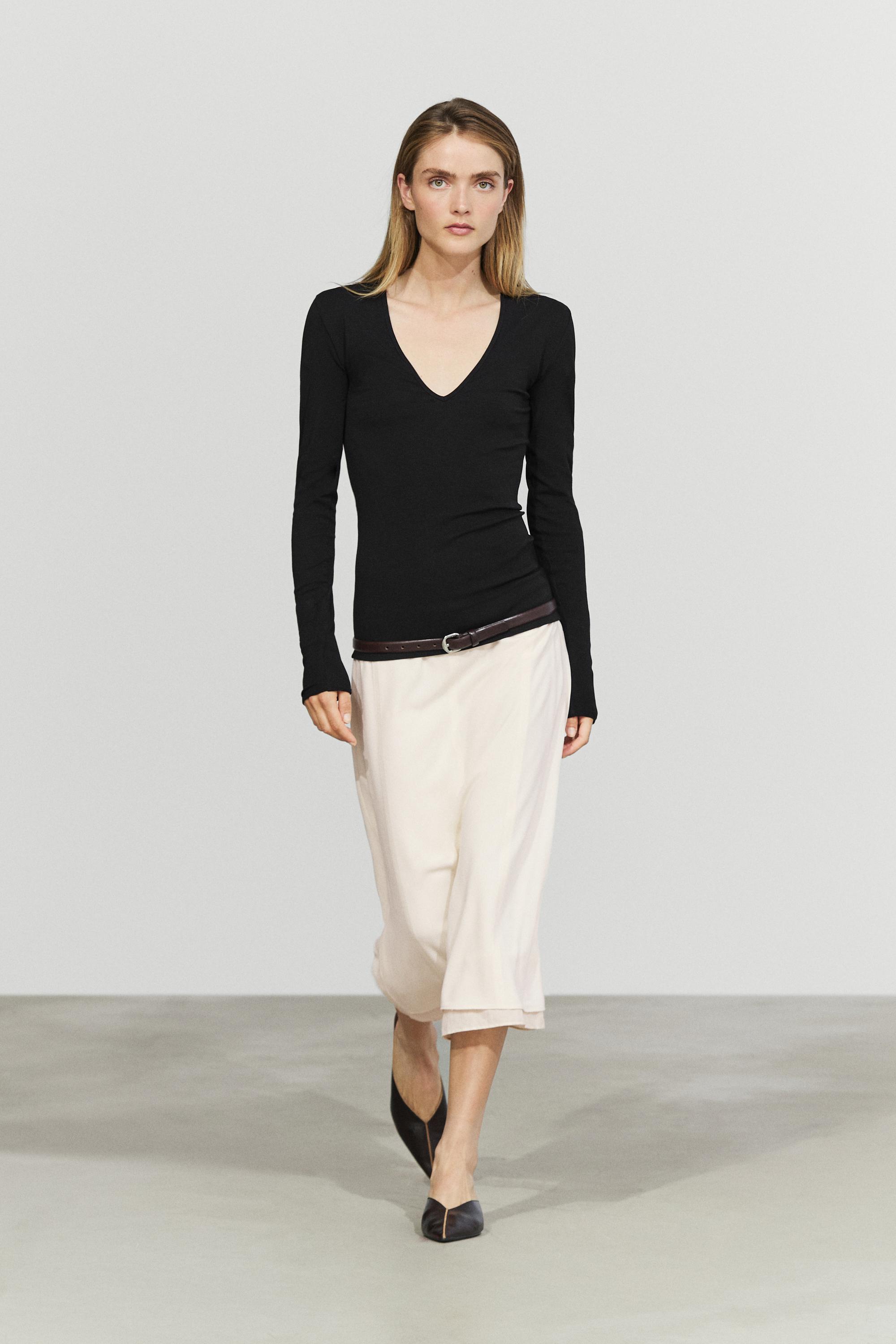 Long sleeve V-neck T-shirt Black