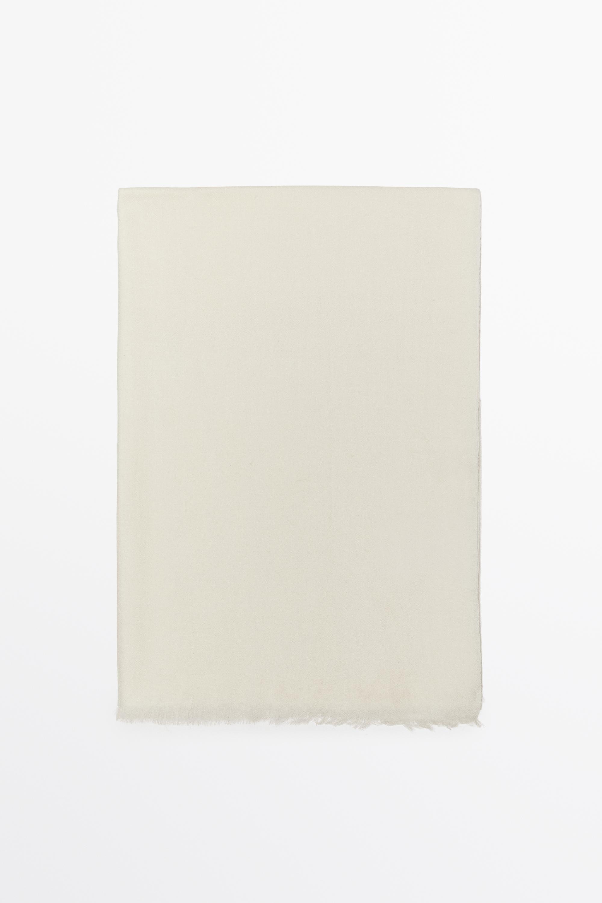 Lightweight 100% wool scarf Cream