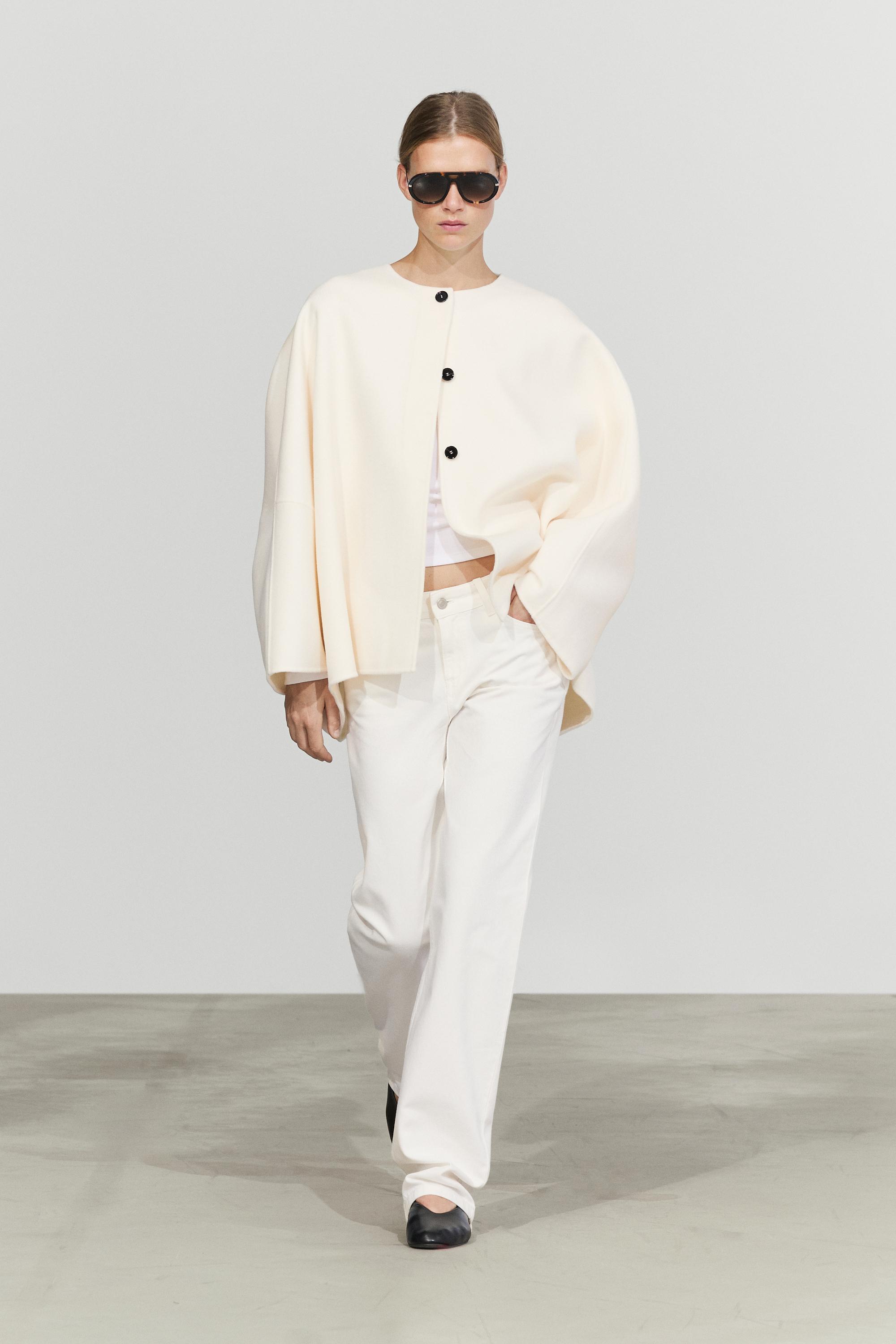Wool blend voluminous cape coat Beige