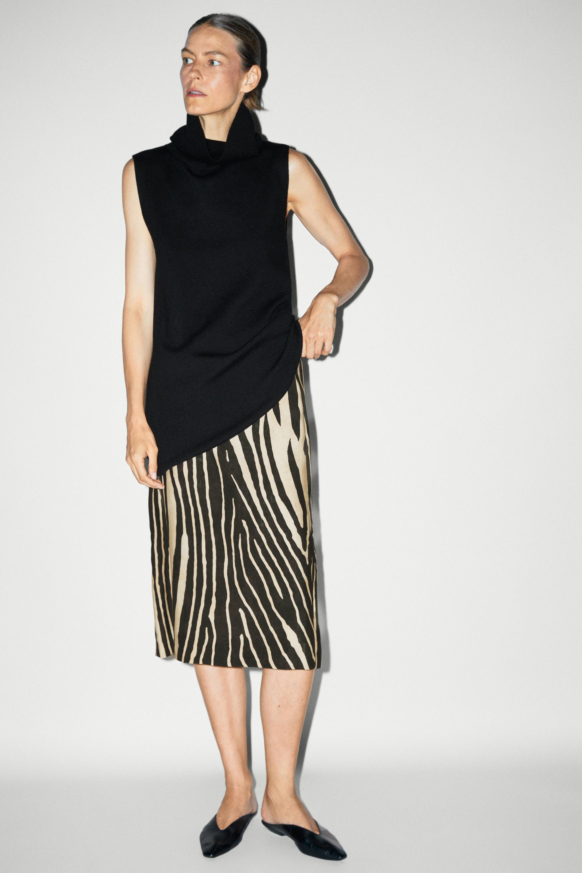 Wool blend knit top Black