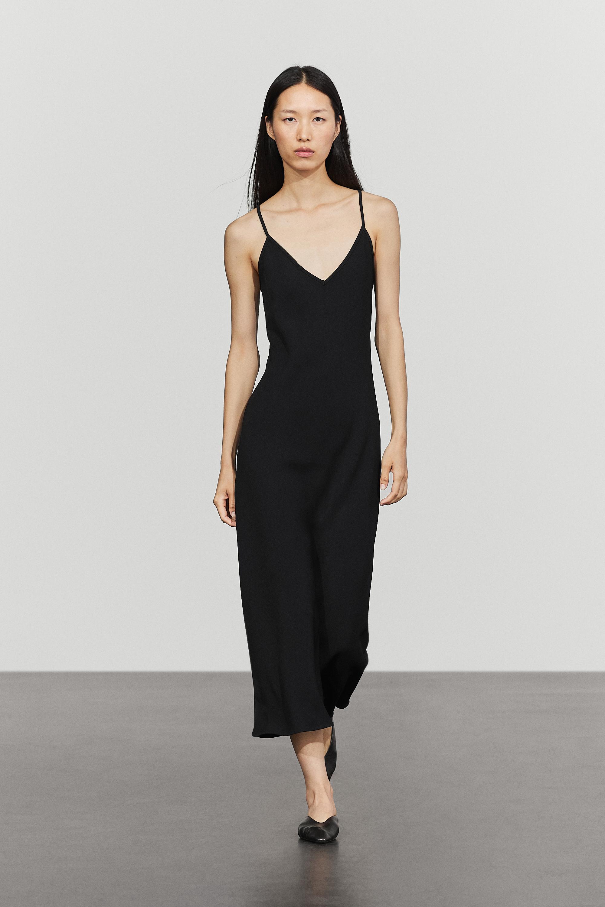 Flowing spaghetti strap midi dress Black