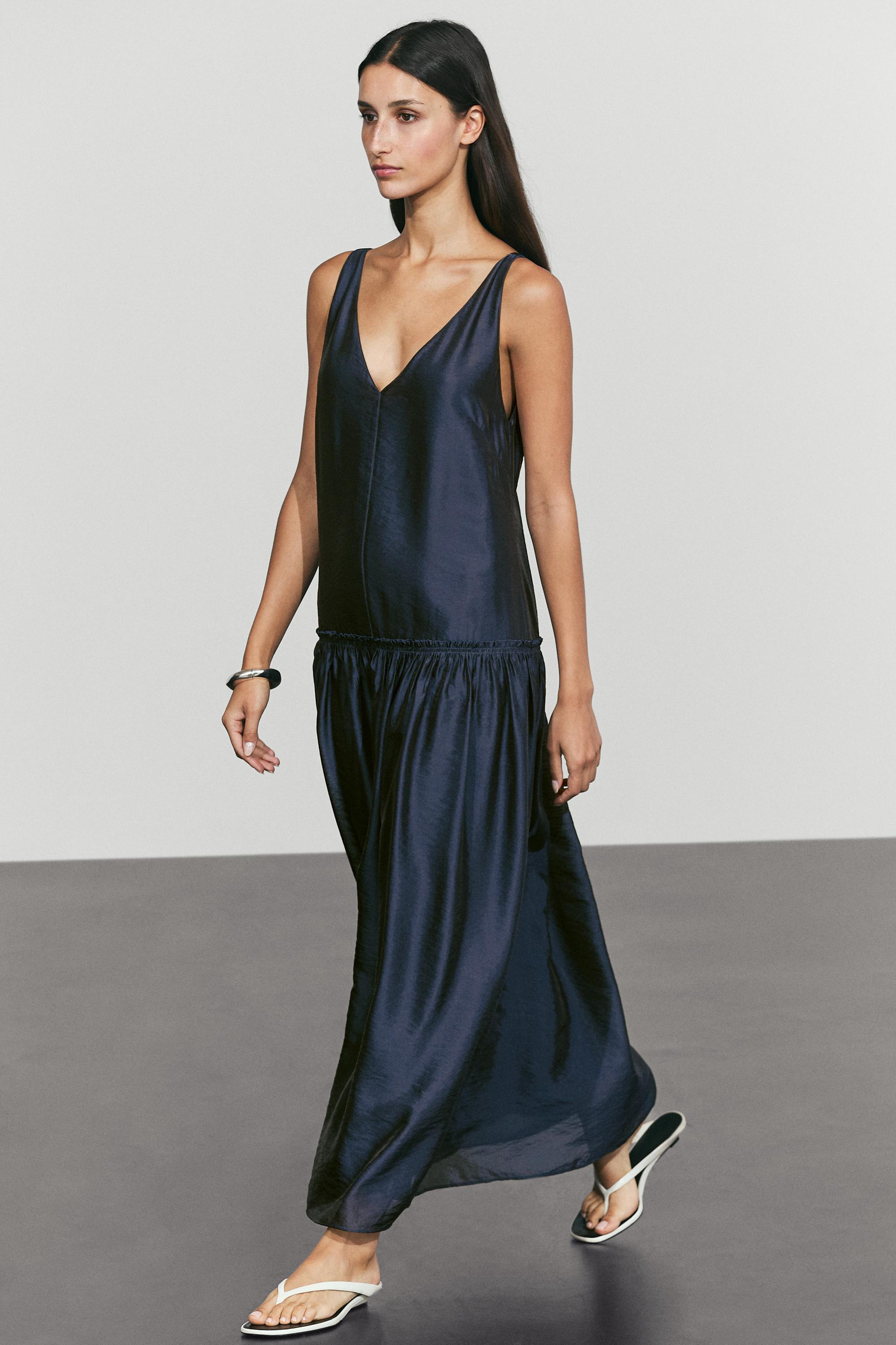Flowing flared maxi dress Medium Blue