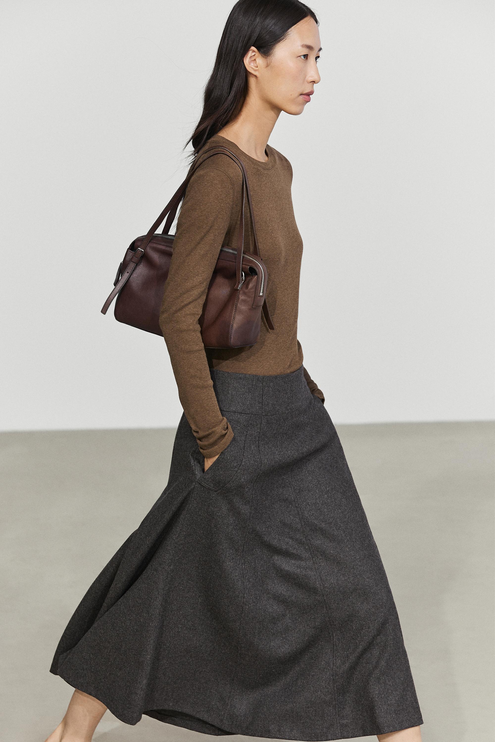 Flared midi skirt with pocket detail Grey