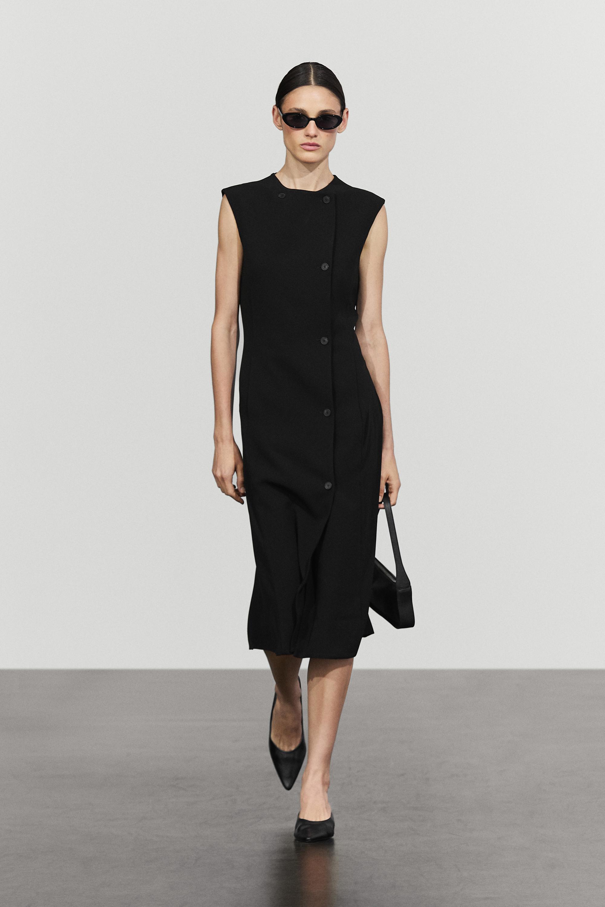 Buttoned midi dress Black