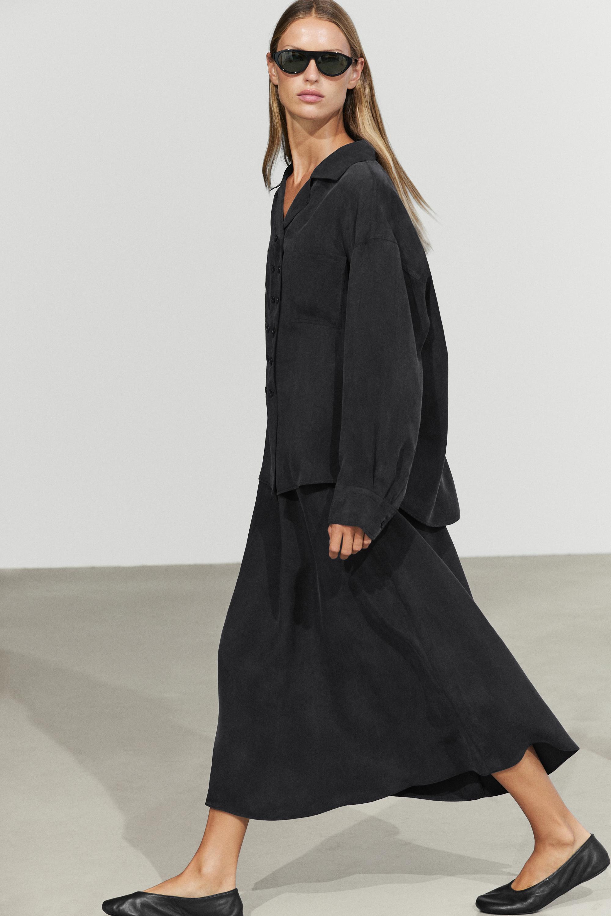 Voluminous midi skirt Grey