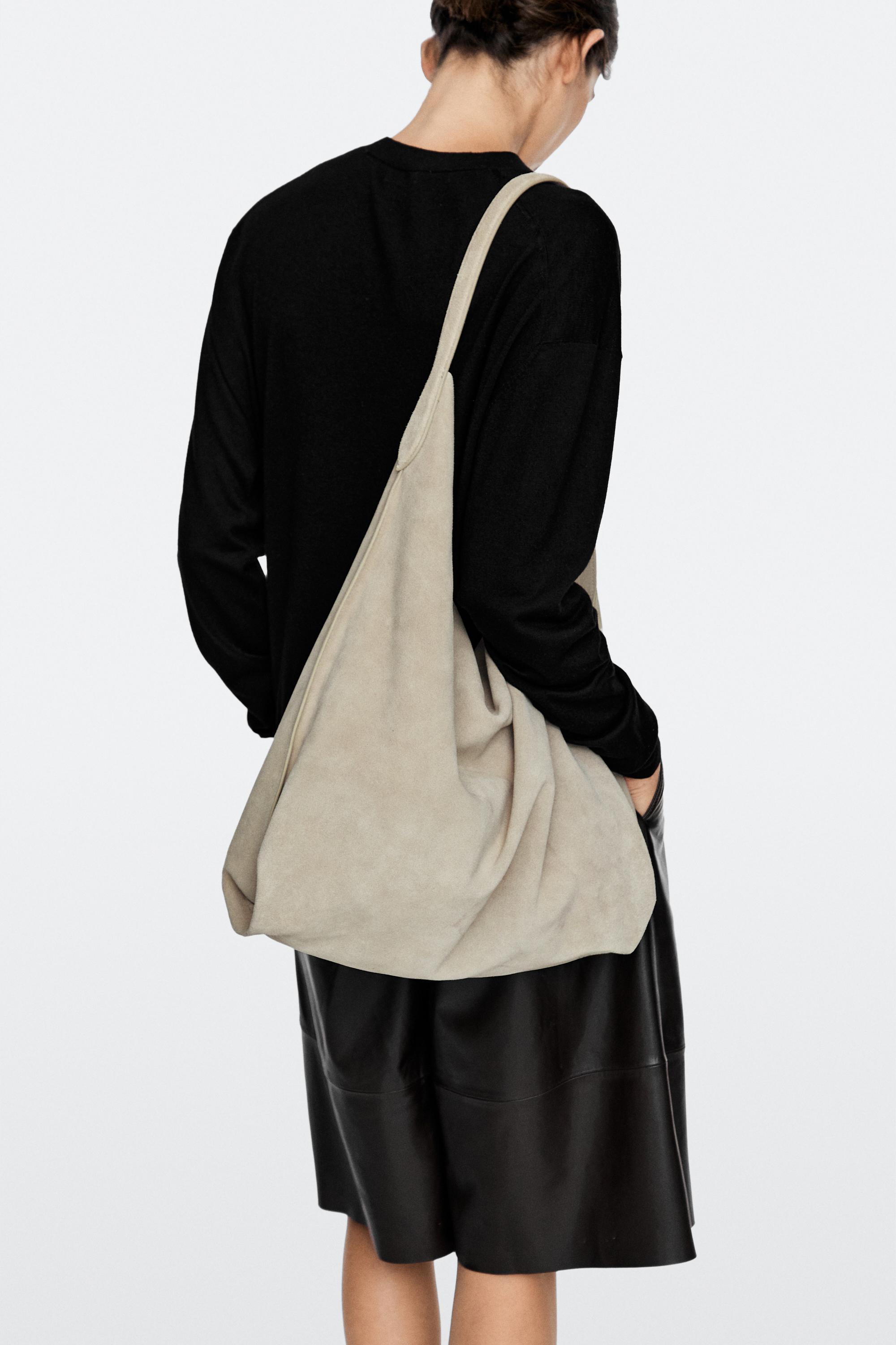 Maxi split suede leather shoulder bag Ecru