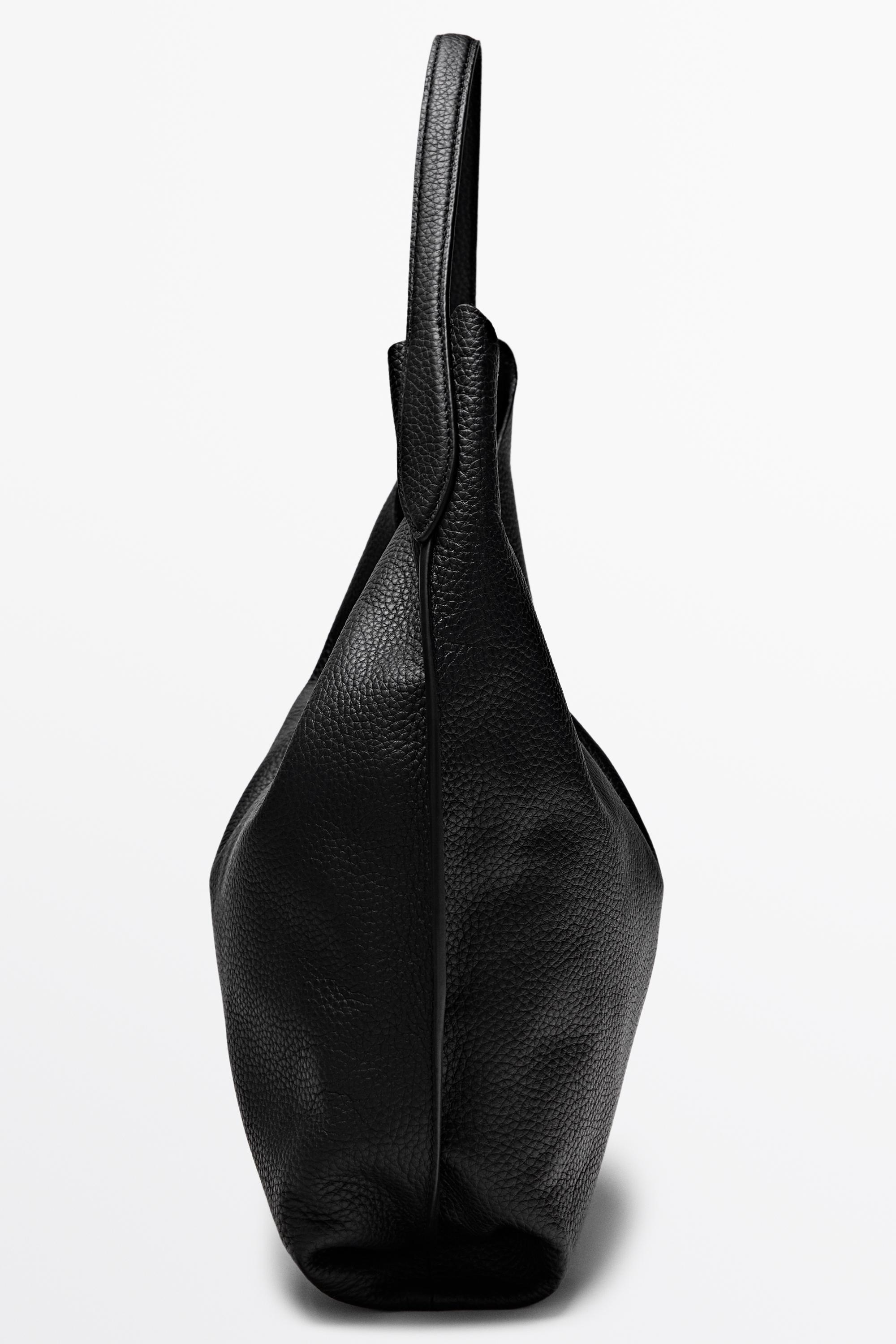 Medium nappa leather shoulder bag Black