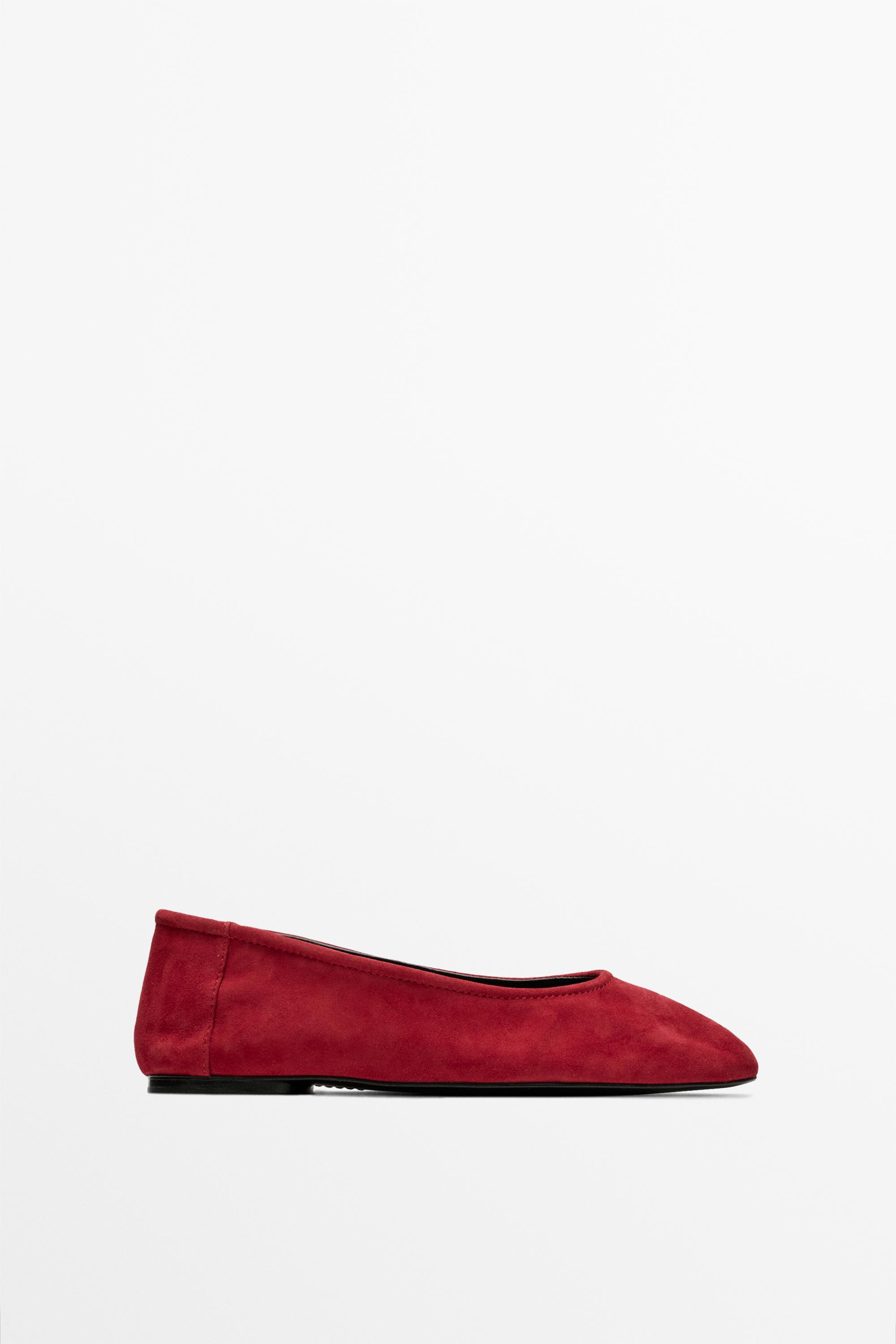 Suede ballerinas with round toe Red