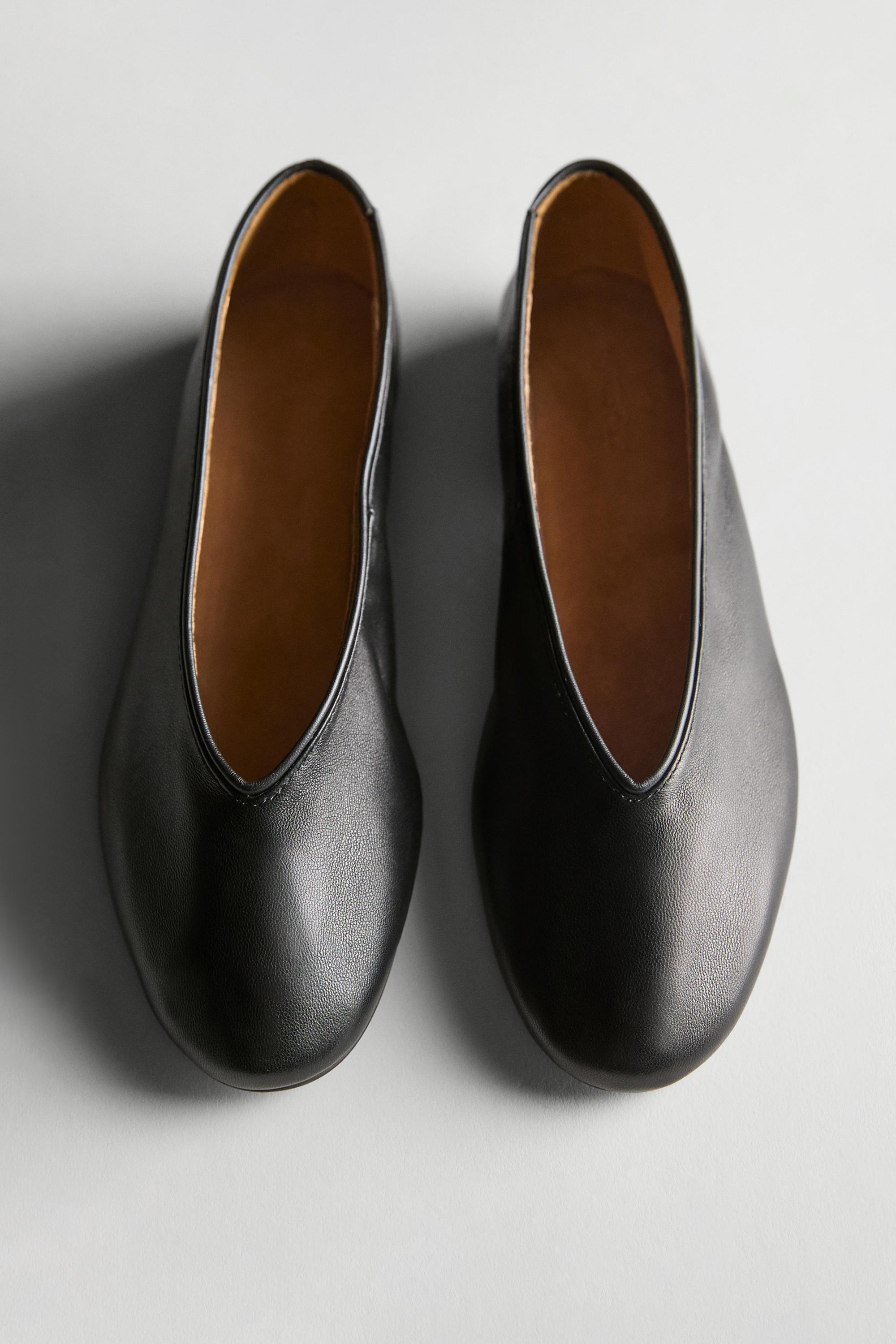 Soft leather ballerinas Black