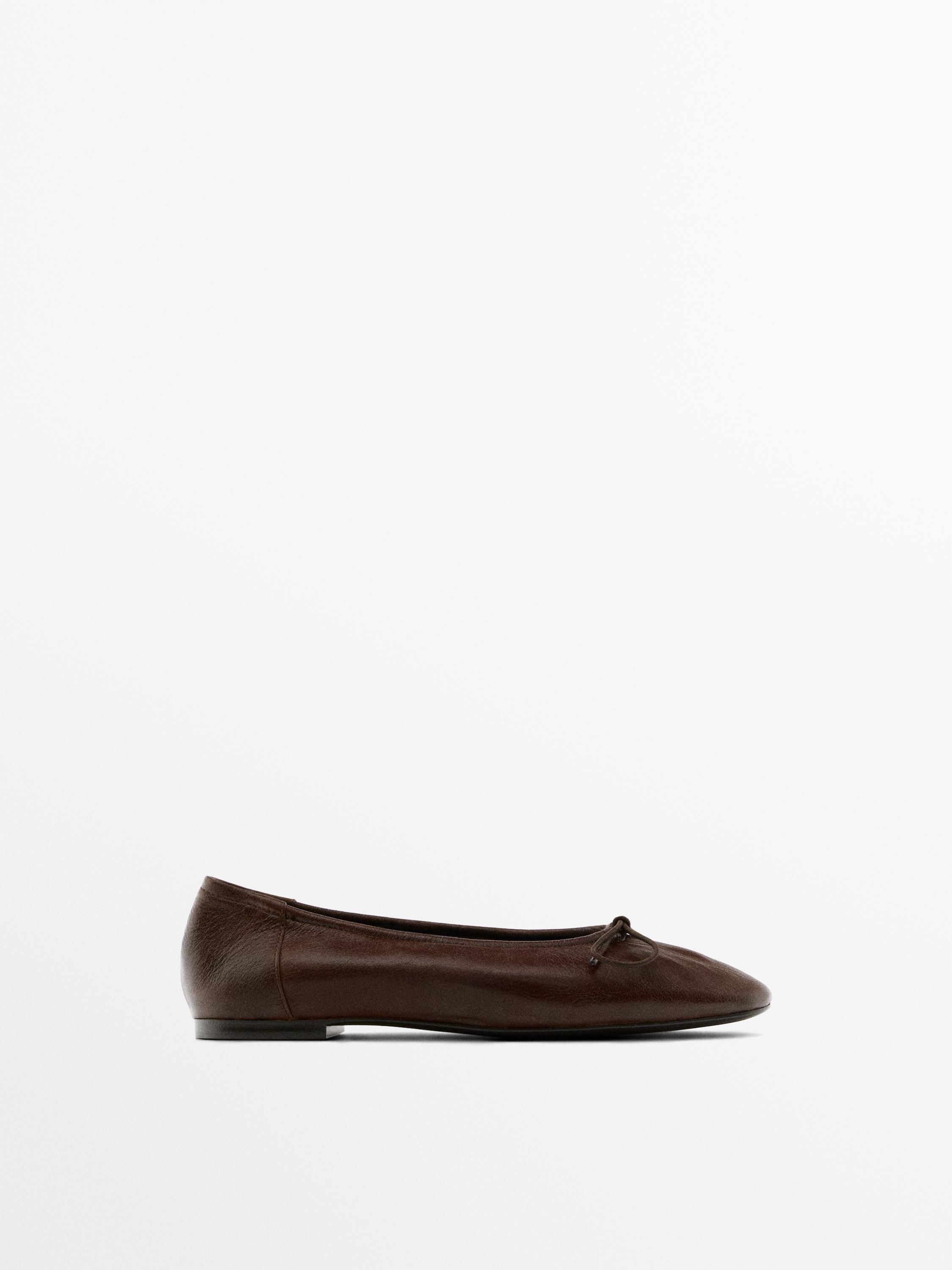 Gathered ballet flats with bow Brown