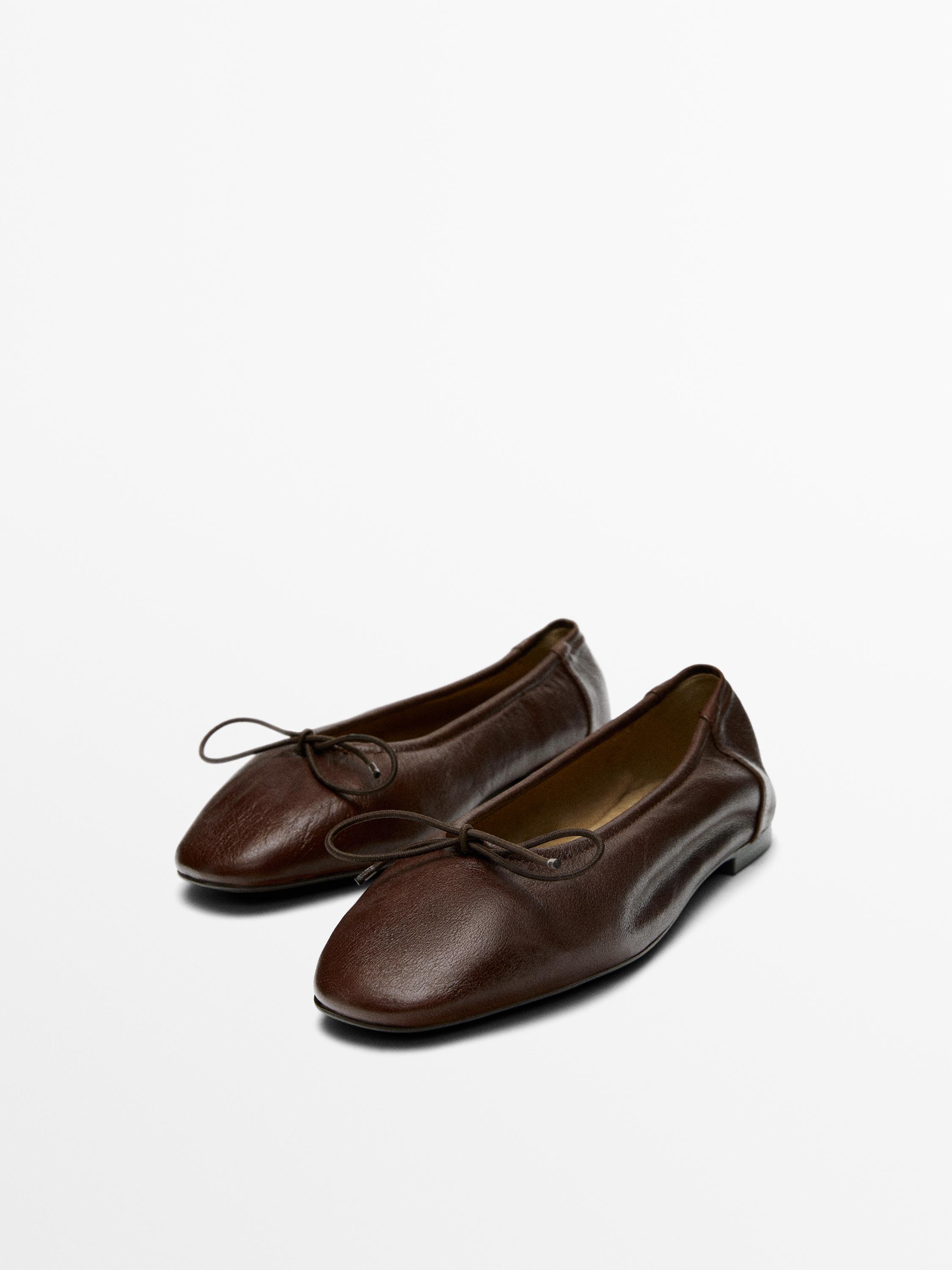 Gathered ballet flats with bow Brown