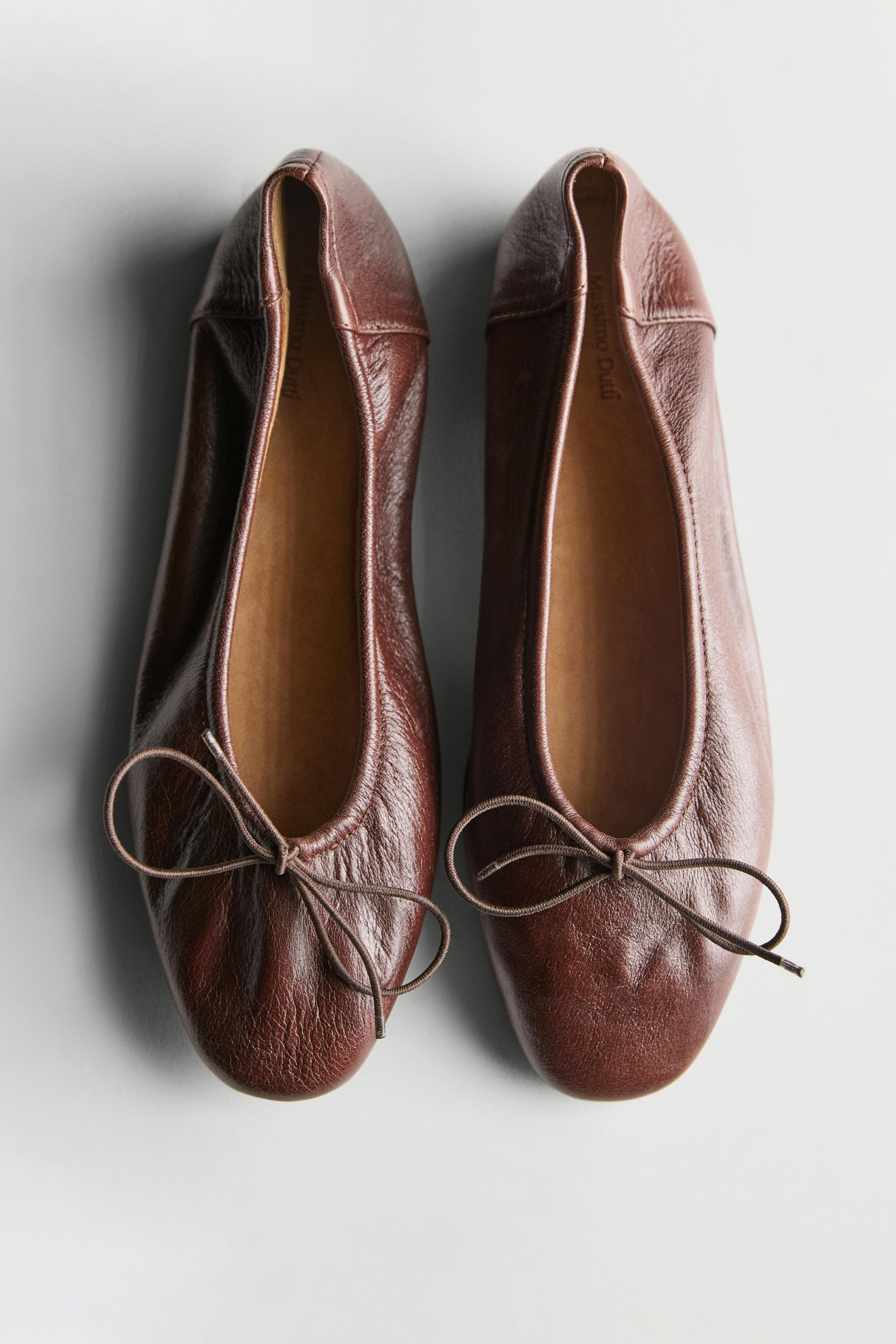 Gathered ballet flats with bow Brown