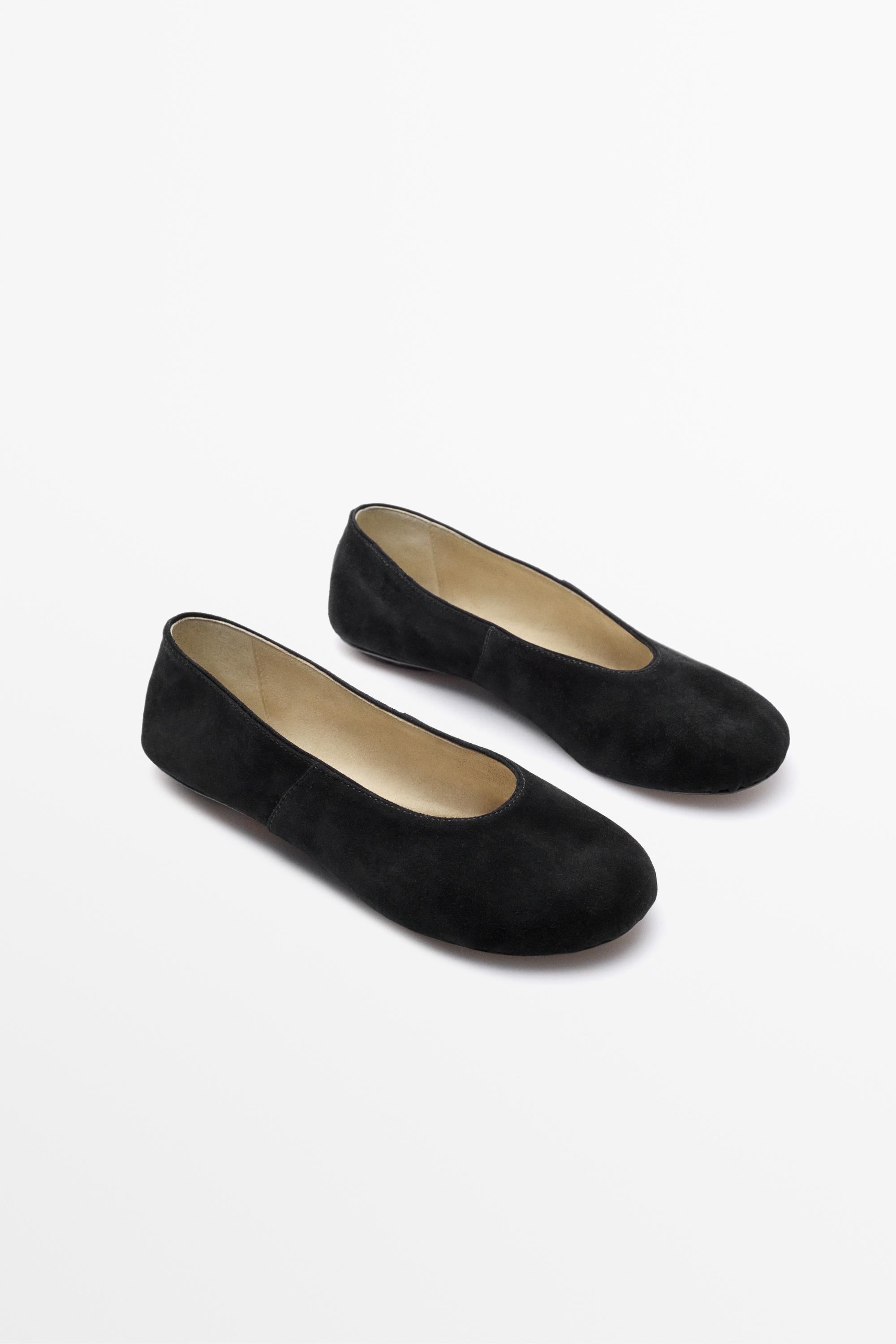 Soft suede goatskin ballet flat Black