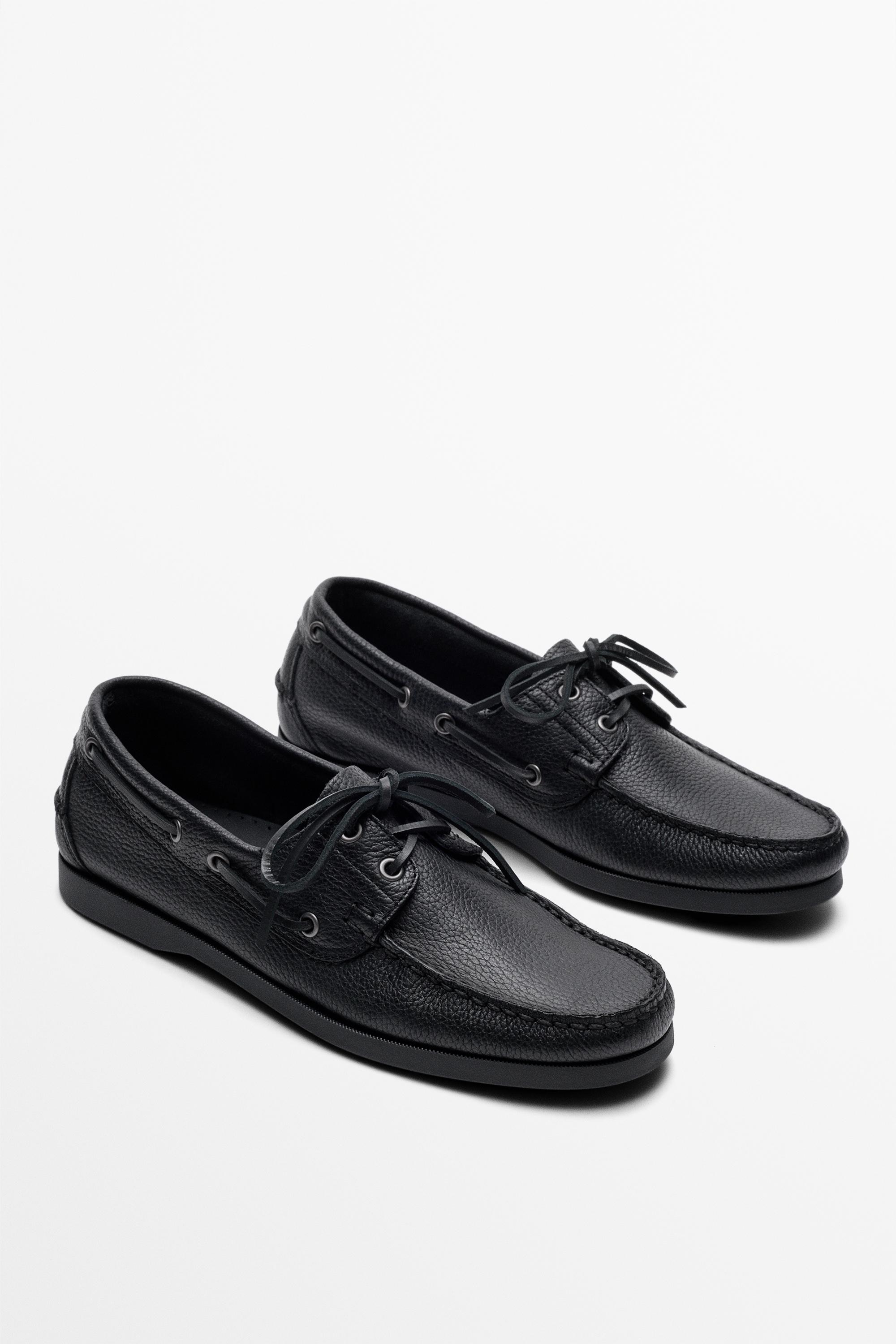 Leather boat shoe Black