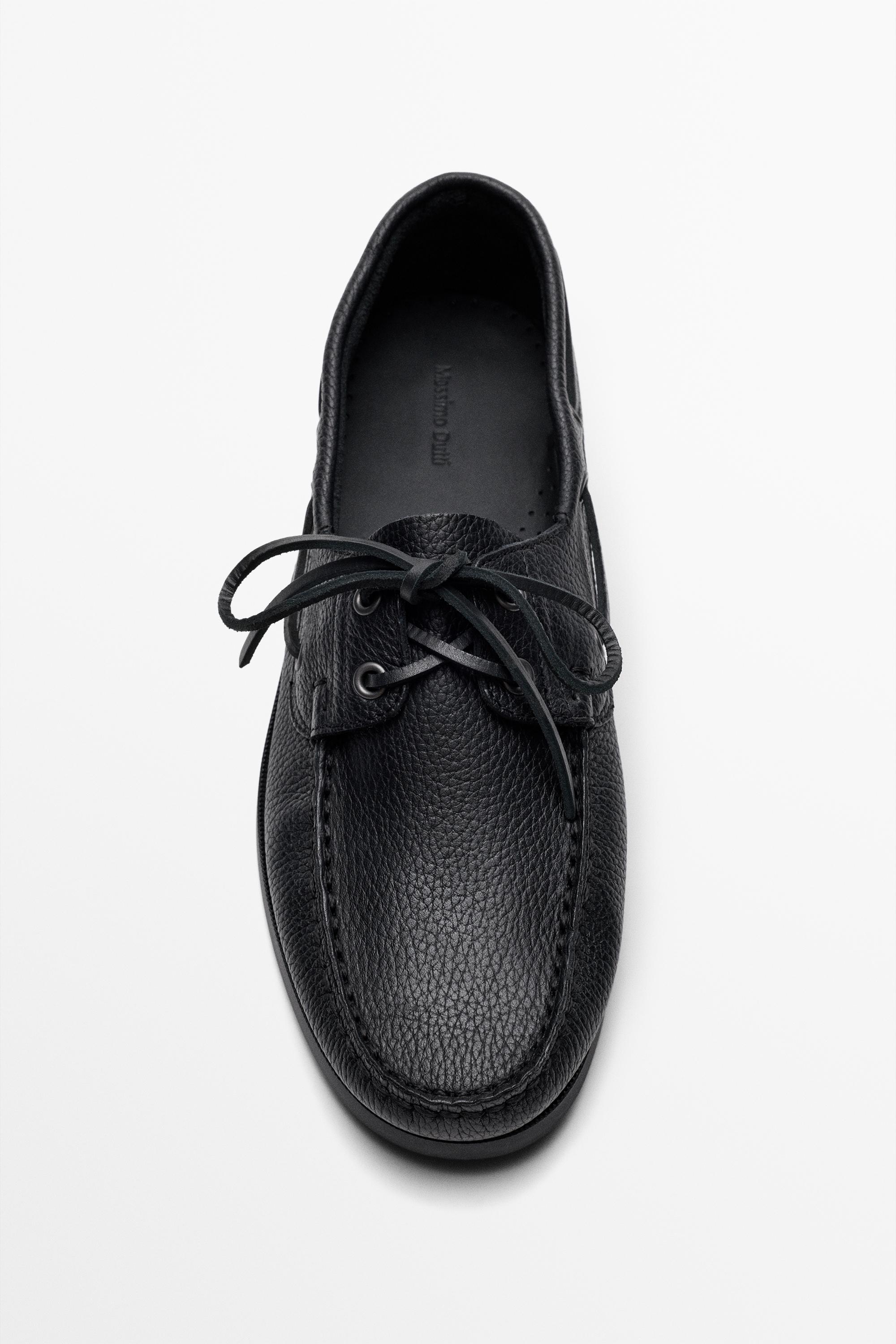 Leather boat shoe Black